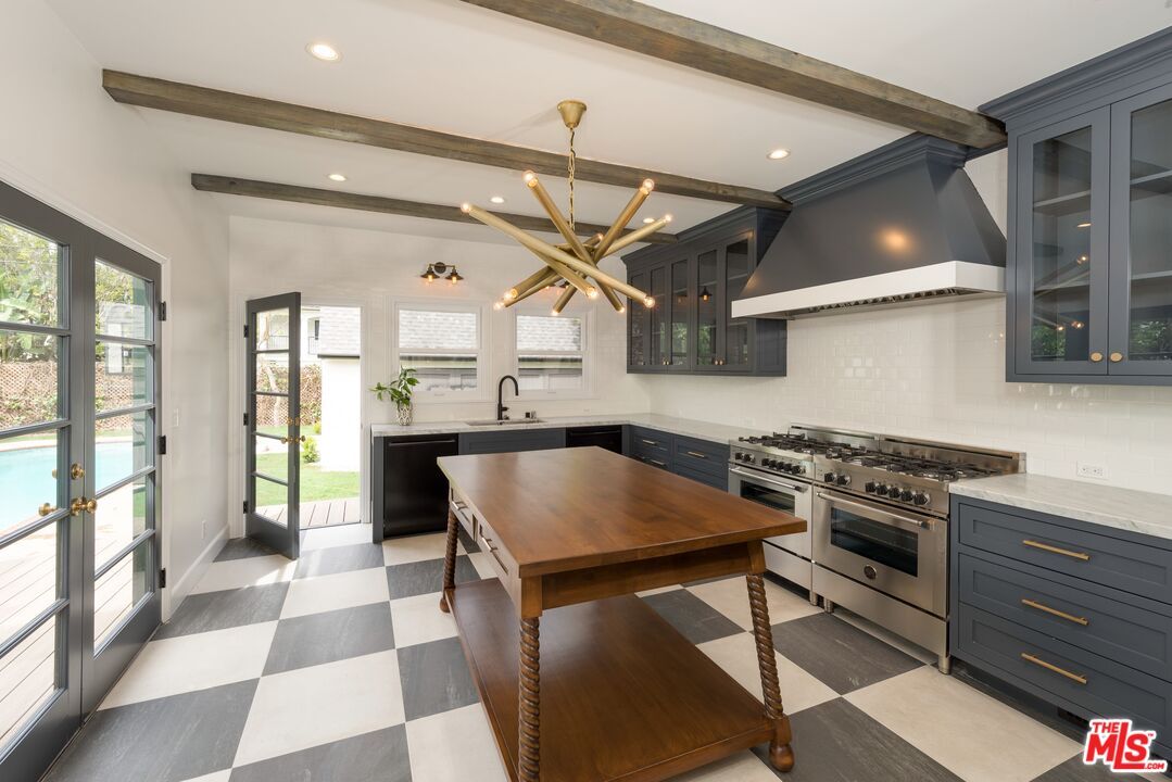 455 N Highland Ave
