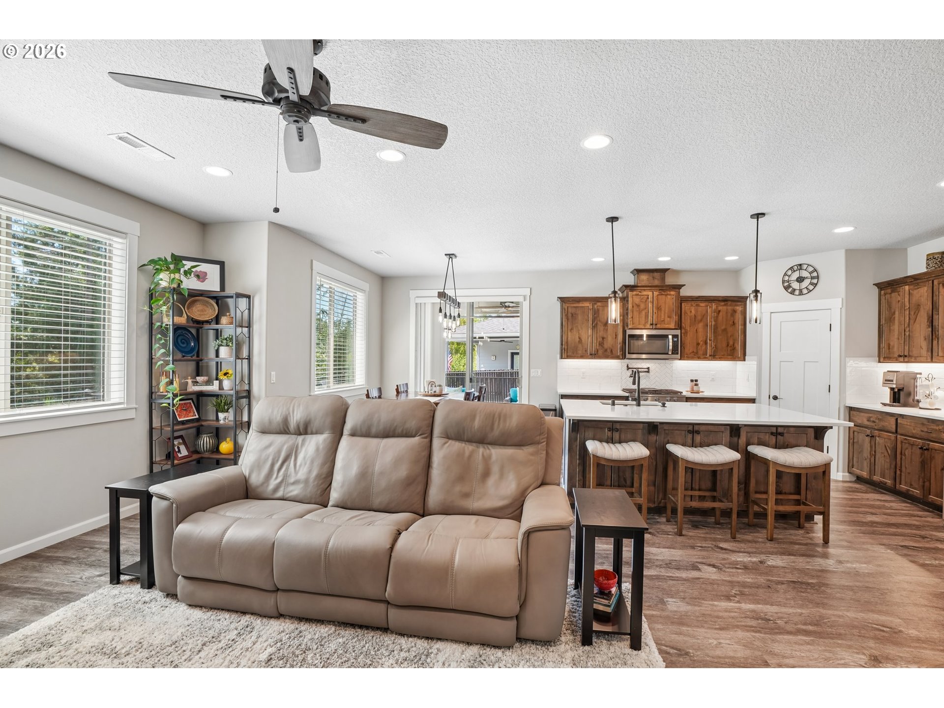 158 ZEPHYR DR