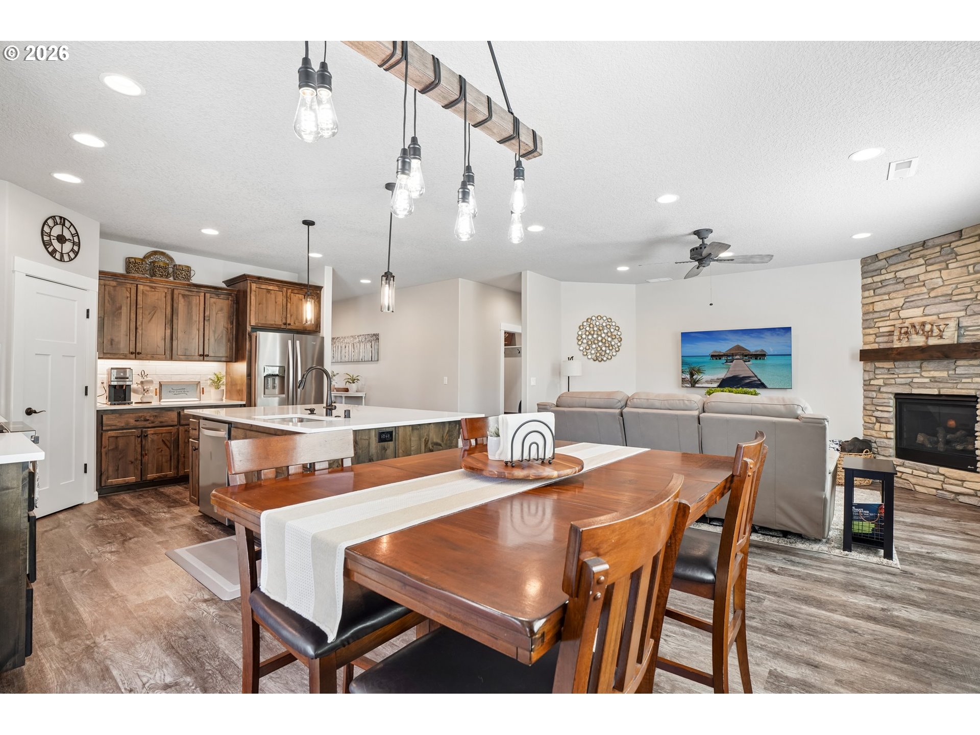 158 ZEPHYR DR