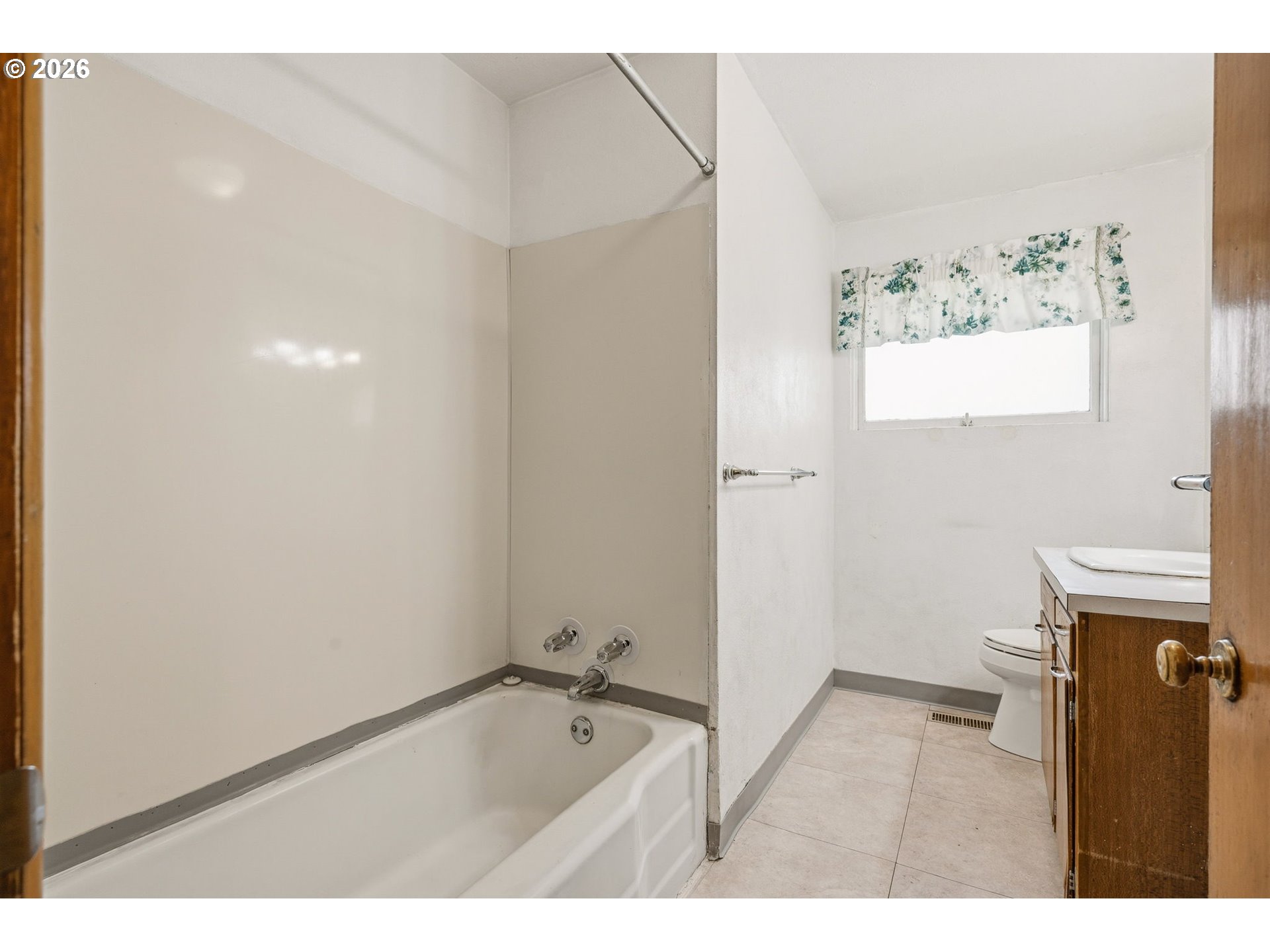 800 NW SLUMAN RD