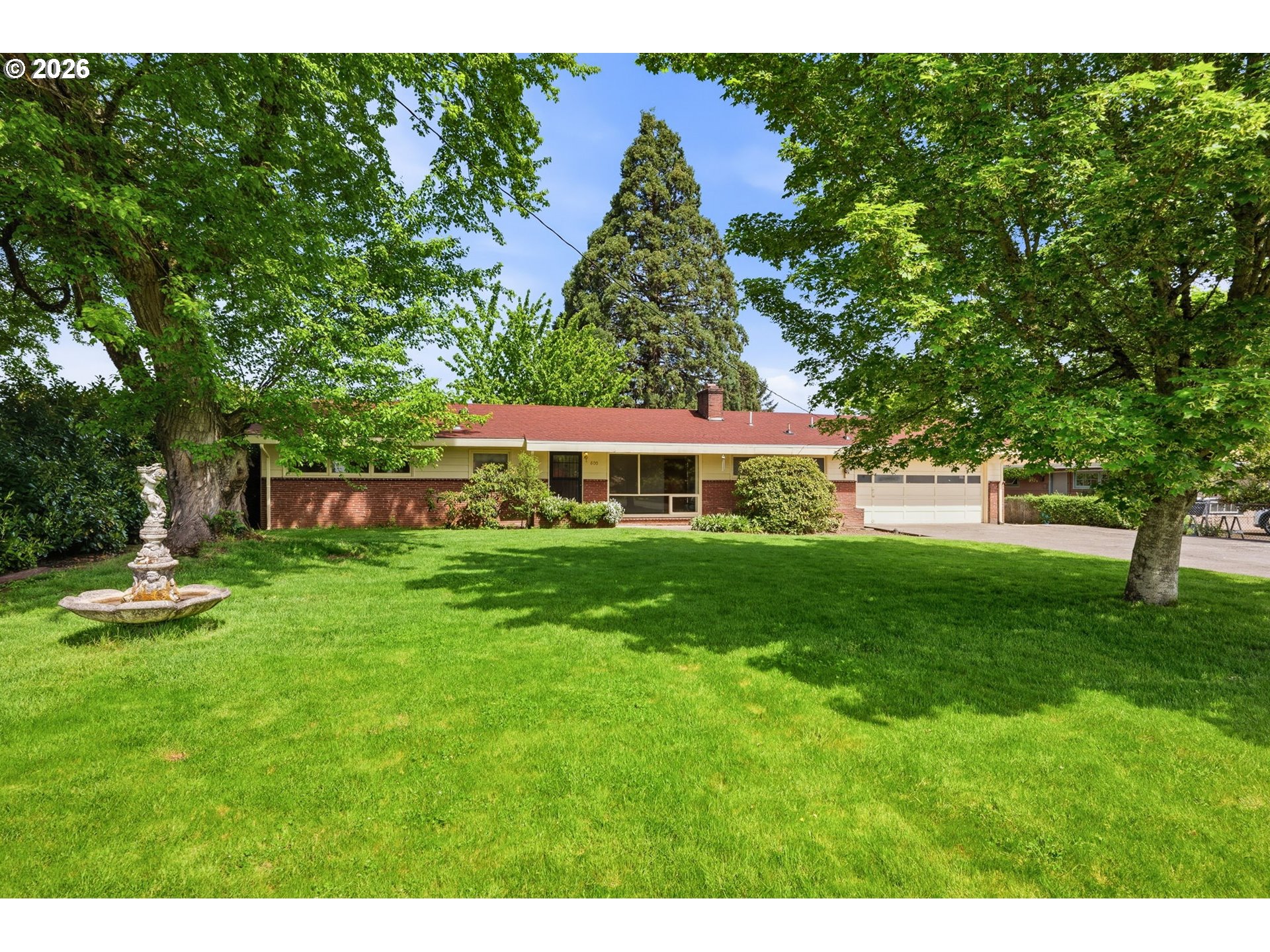800 NW SLUMAN RD