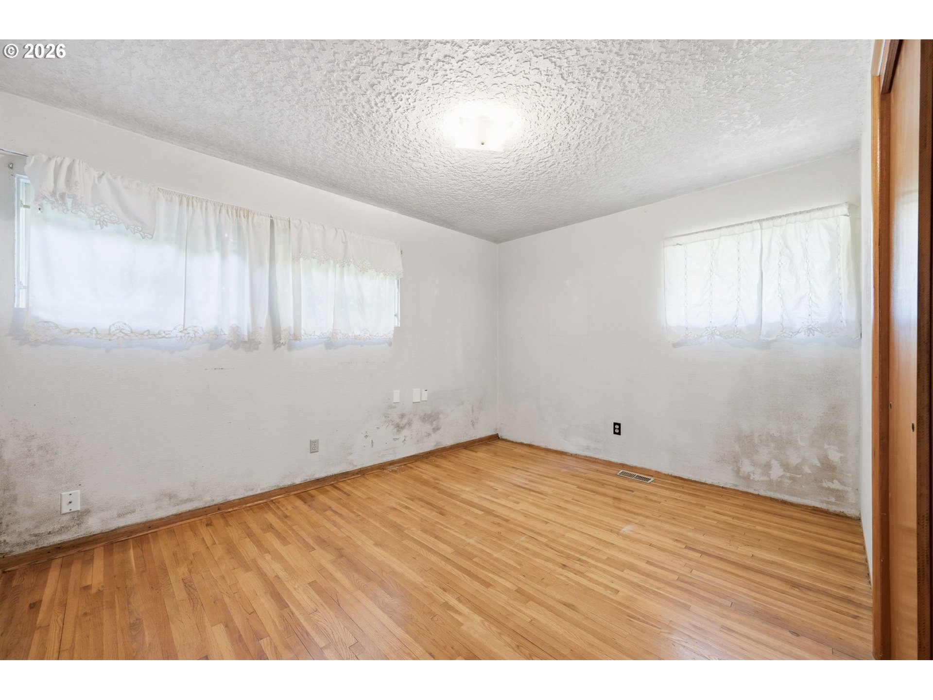 800 NW SLUMAN RD