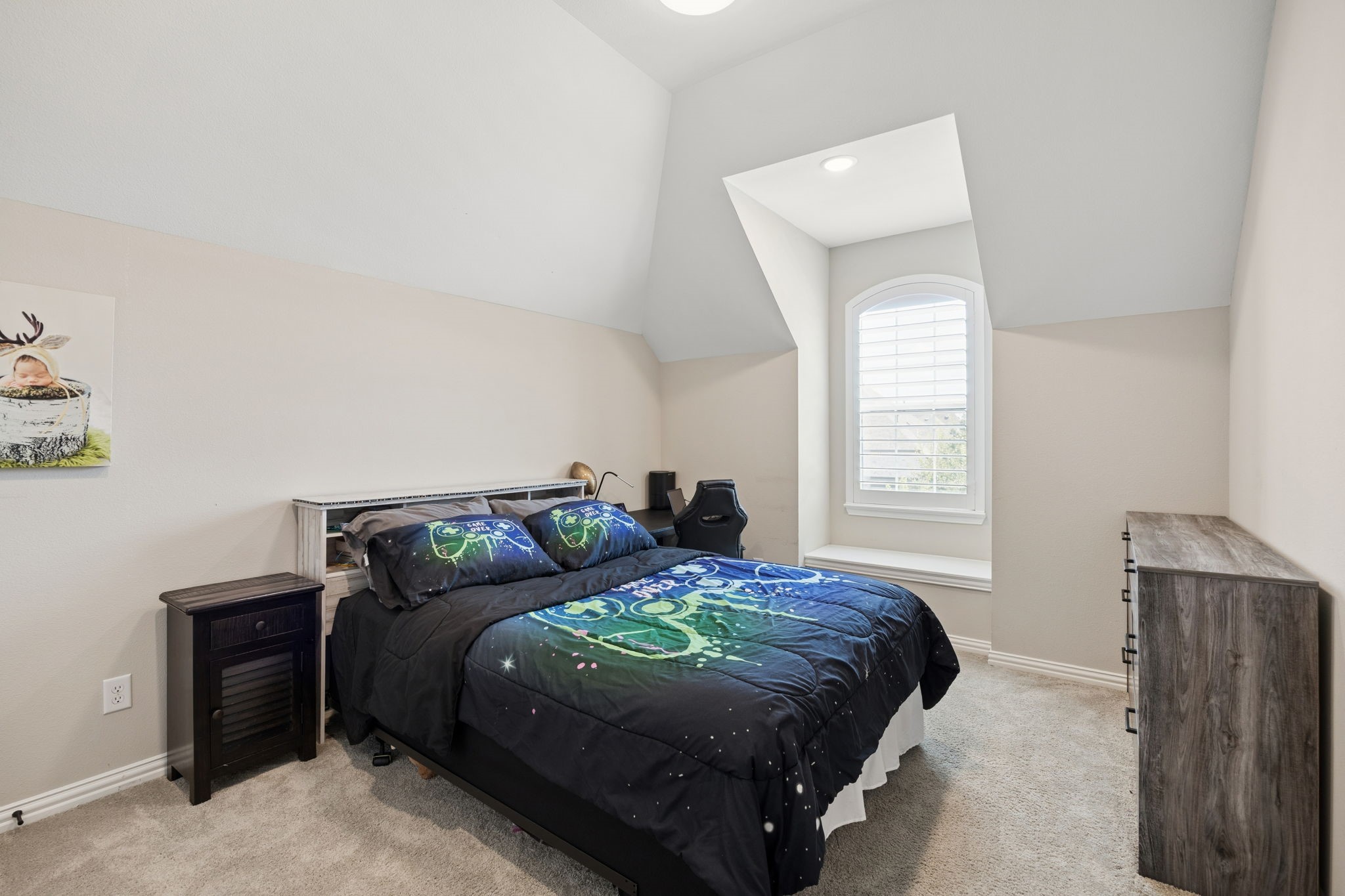 2712 Whirlaway Court