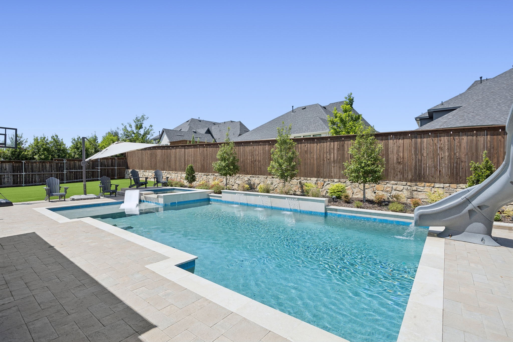 2712 Whirlaway Court