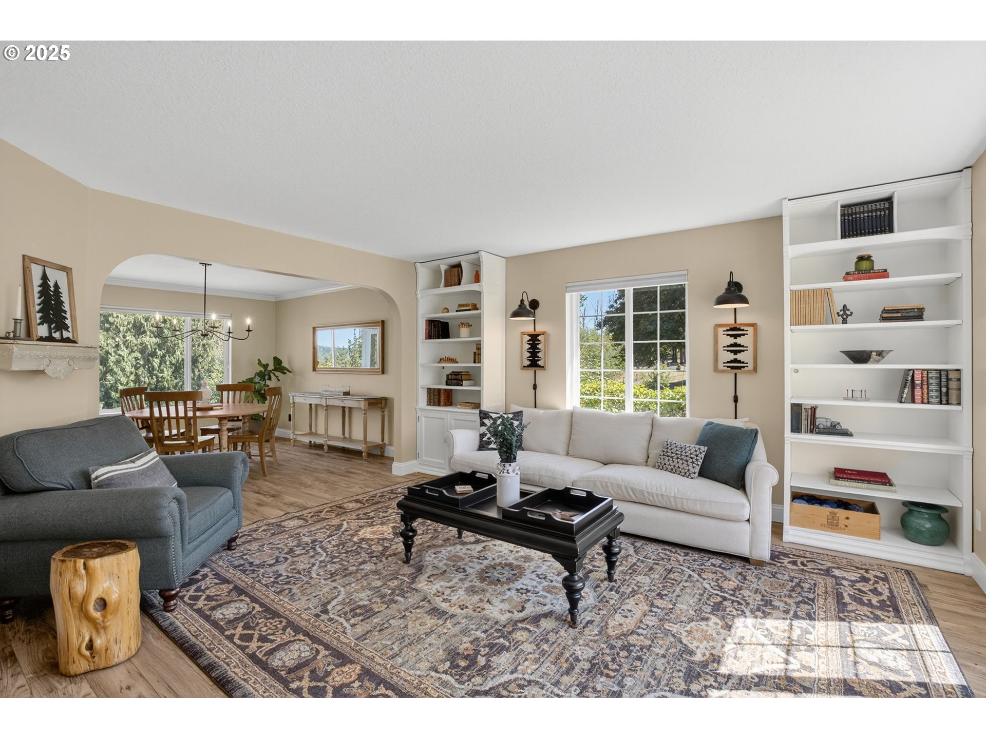 32102 NW EAGLE CREST DR