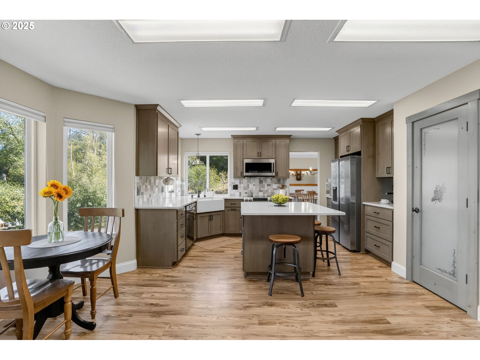 32102 NW EAGLE CREST DR