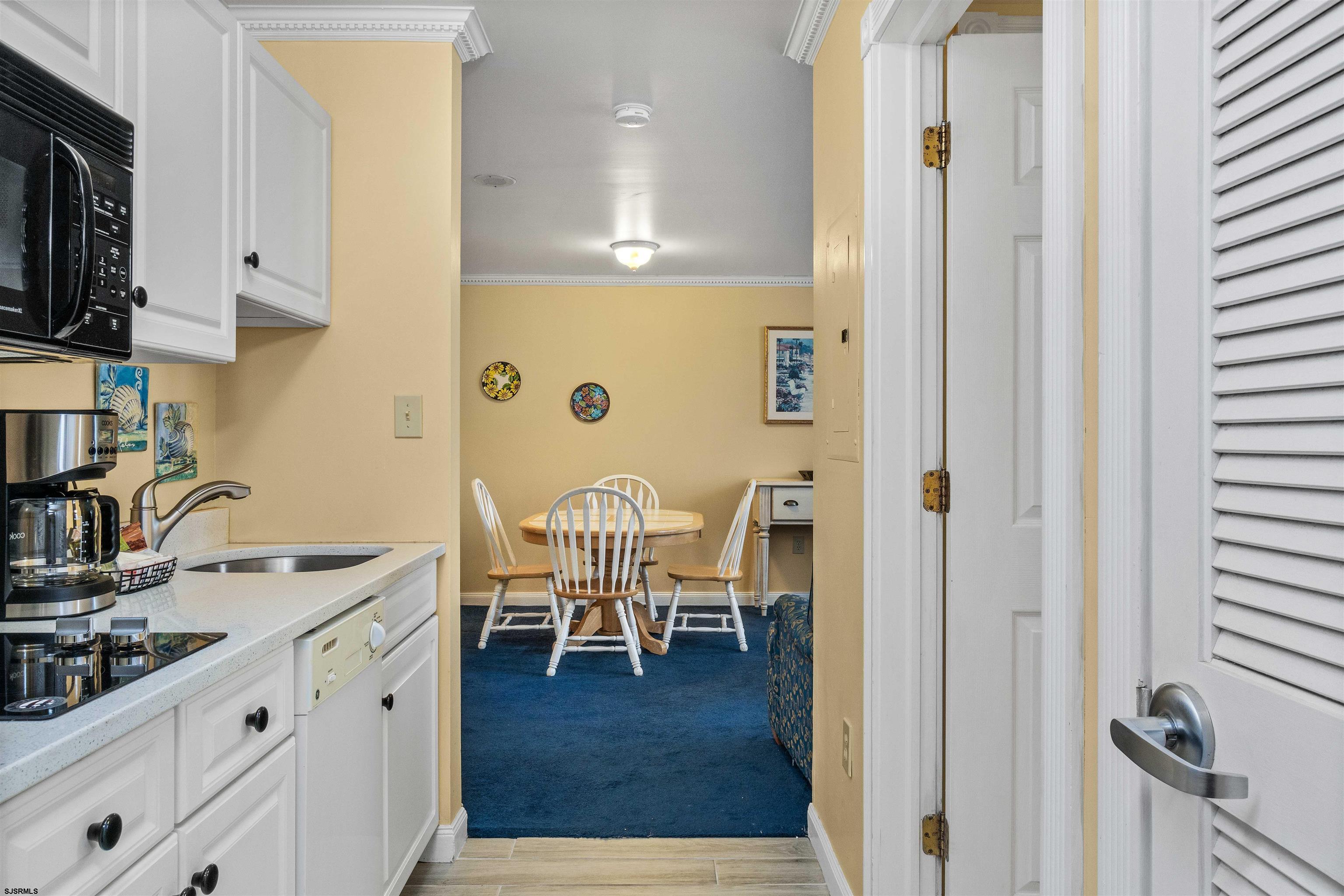 719 E 11th Street Unit: 709