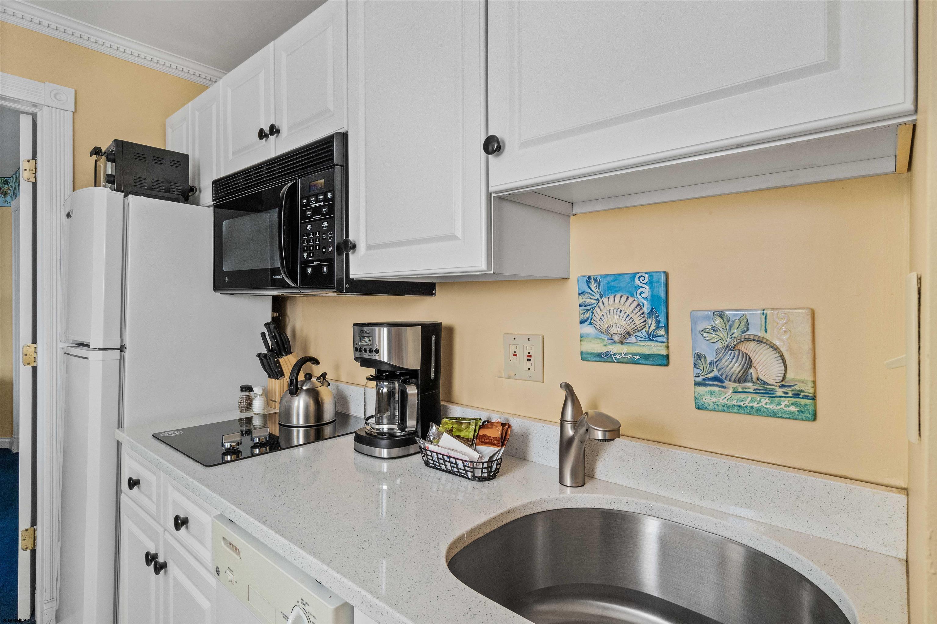 719 E 11th Street Unit: 709