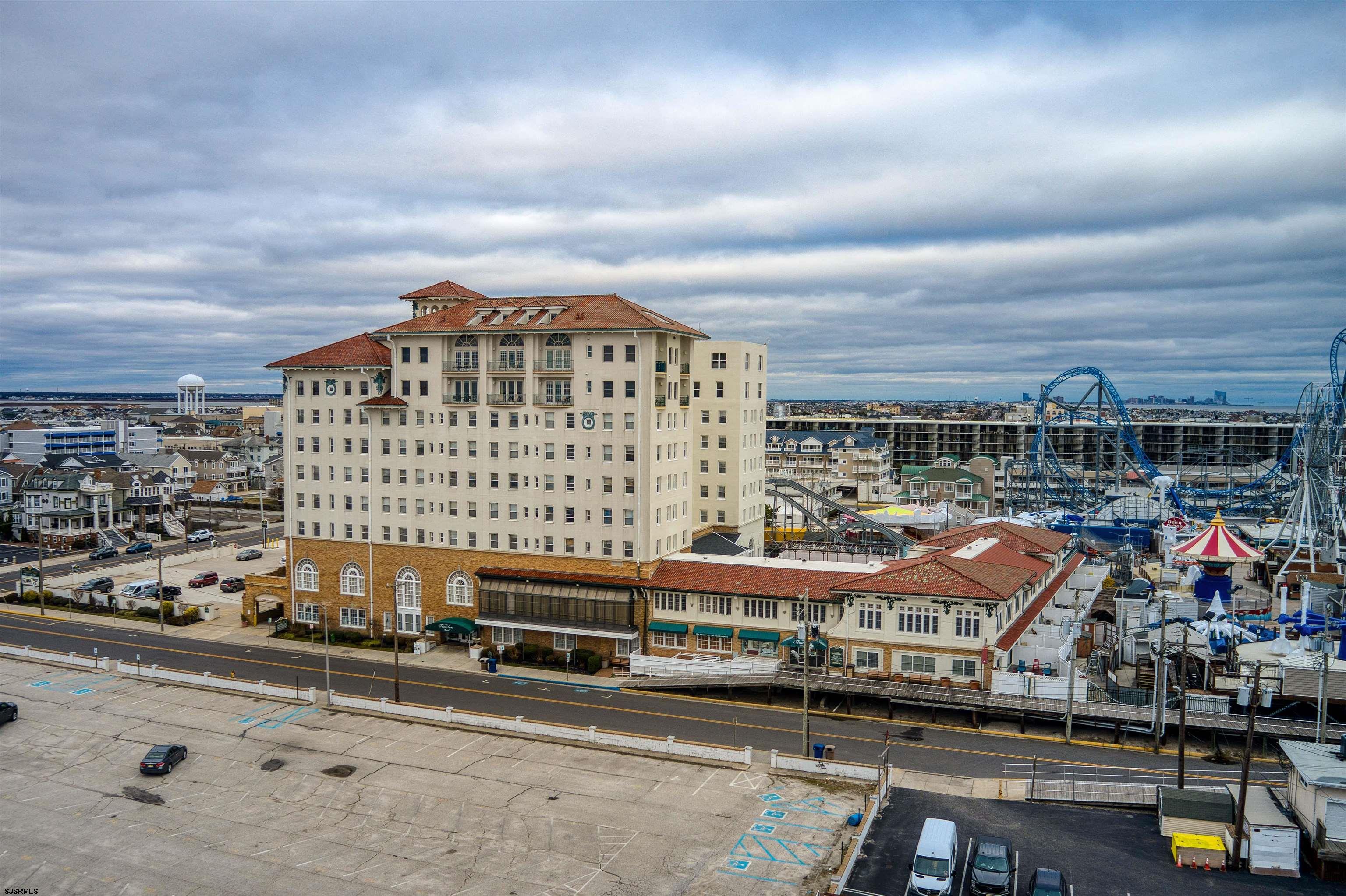 719 E 11th Street Unit: 709