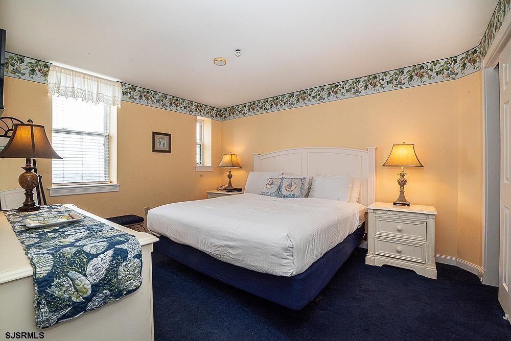 719 E 11th Street Unit: 709