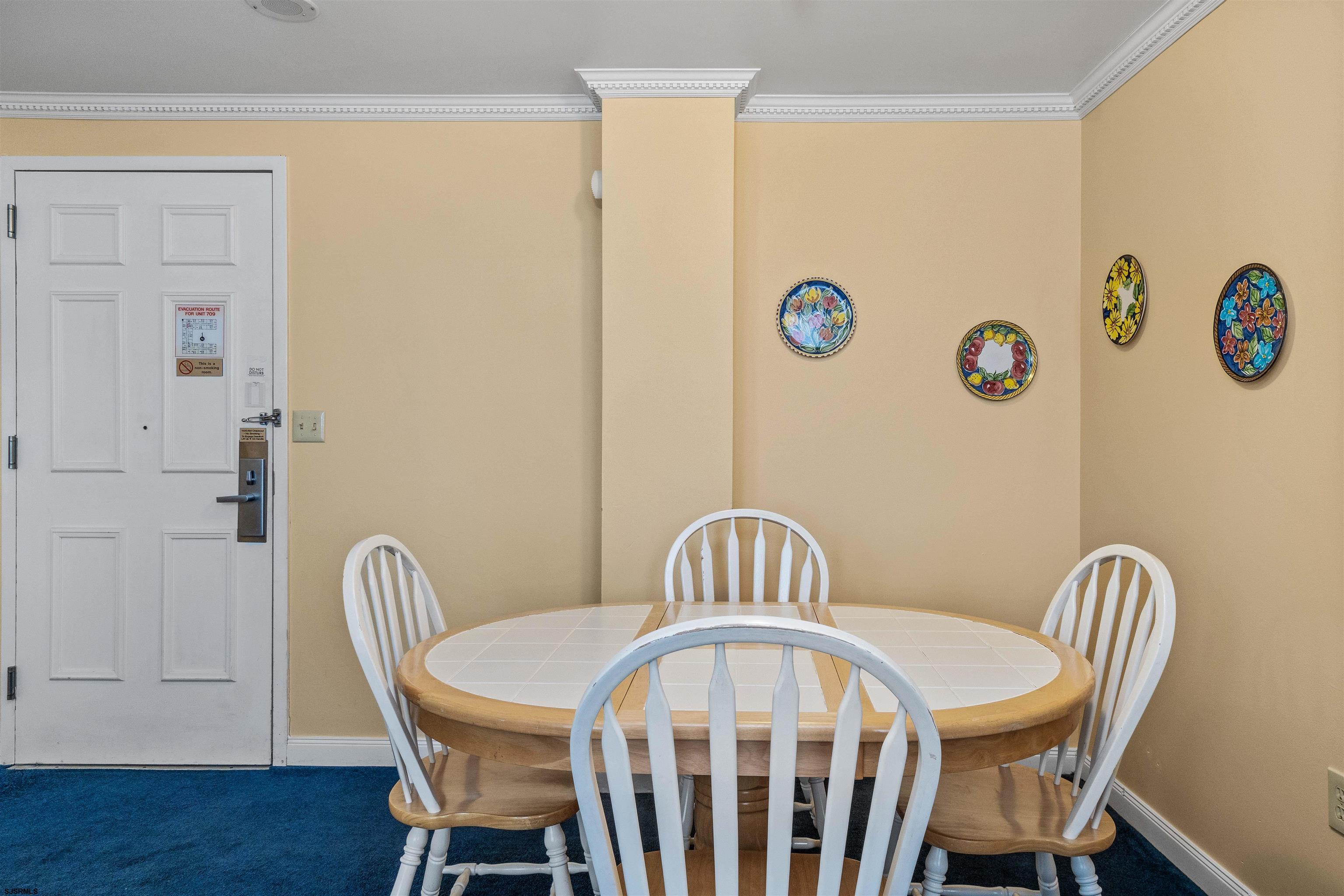 719 E 11th Street Unit: 709