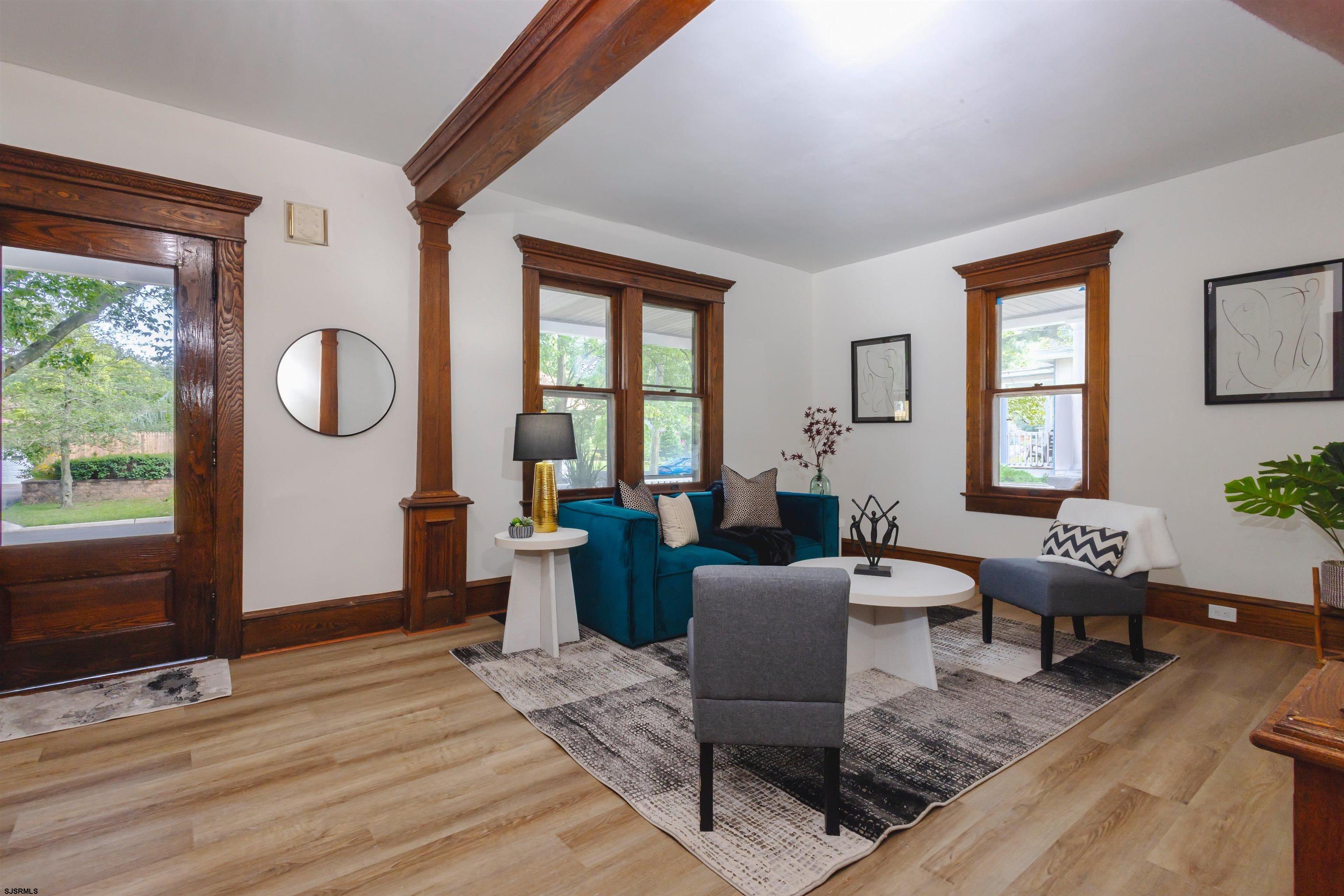 302 W Cherry Street