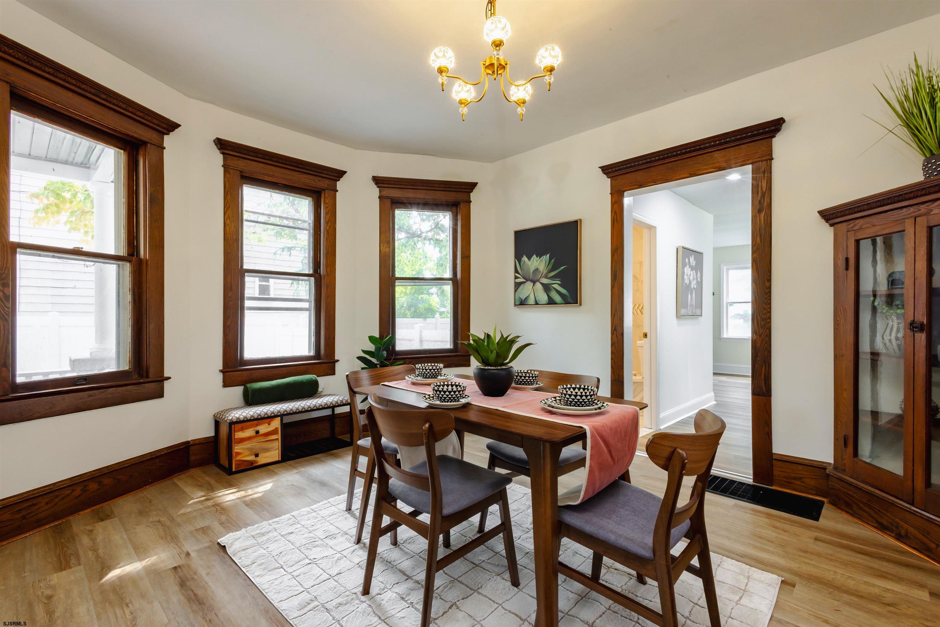 302 W Cherry Street