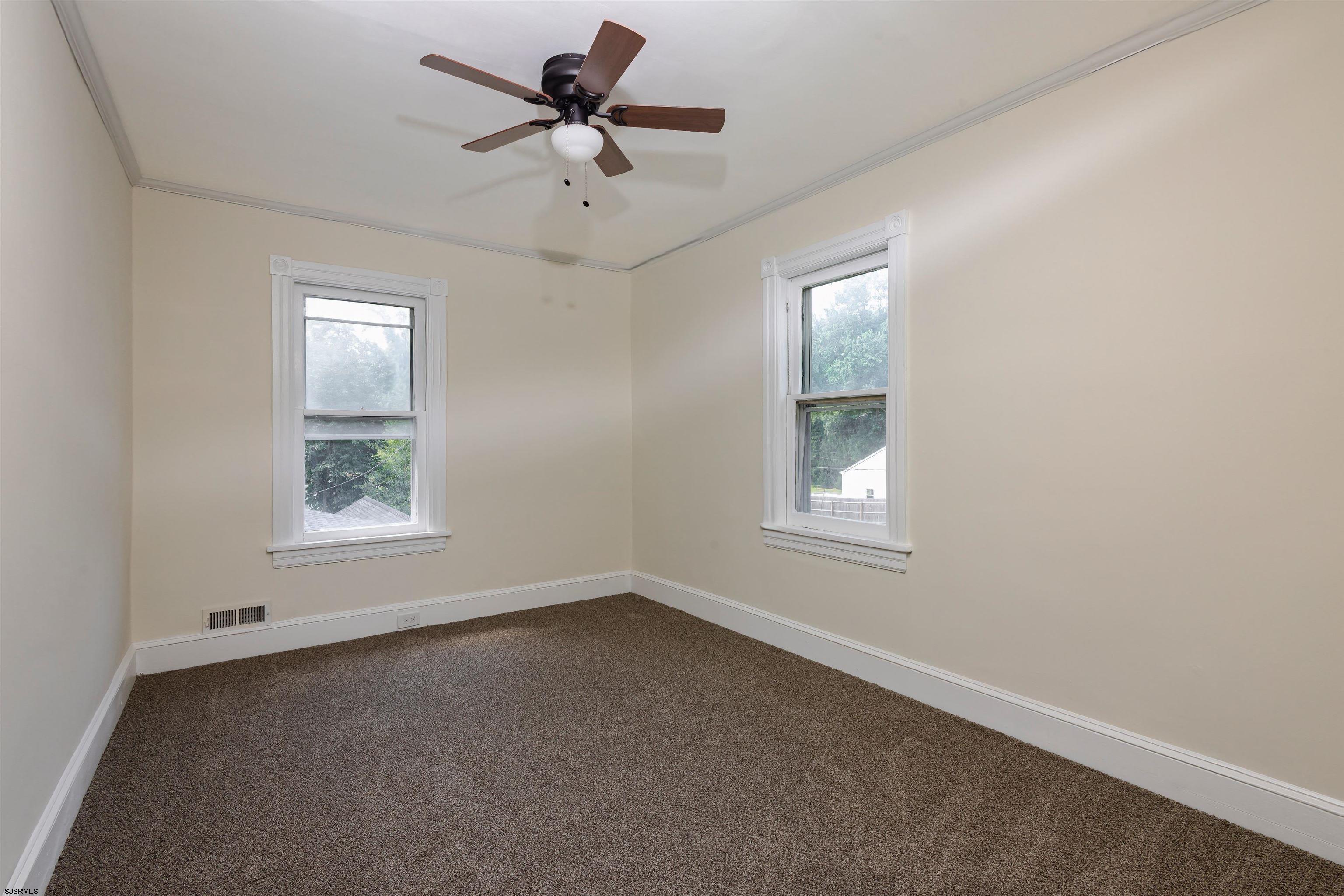 302 W Cherry Street