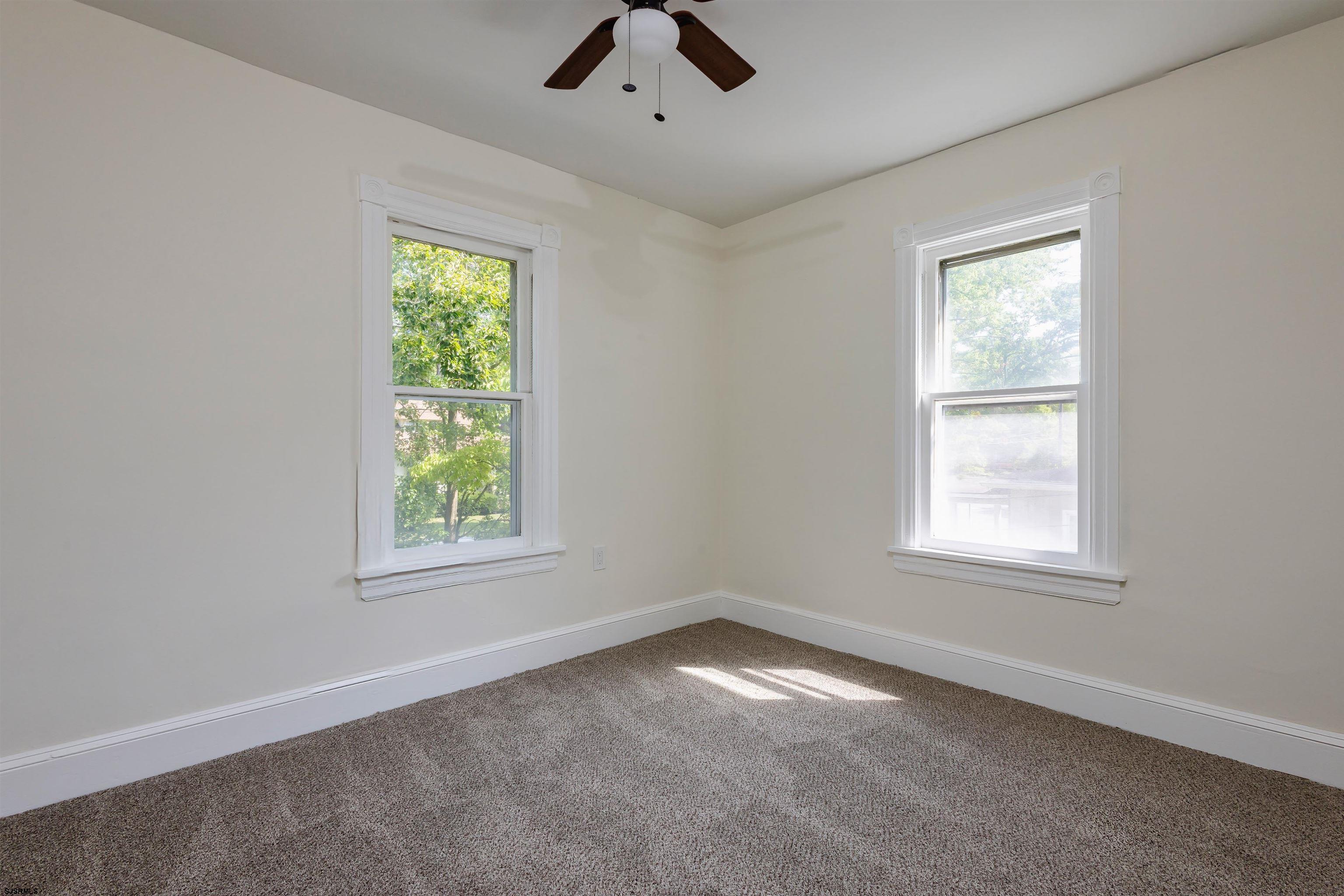 302 W Cherry Street