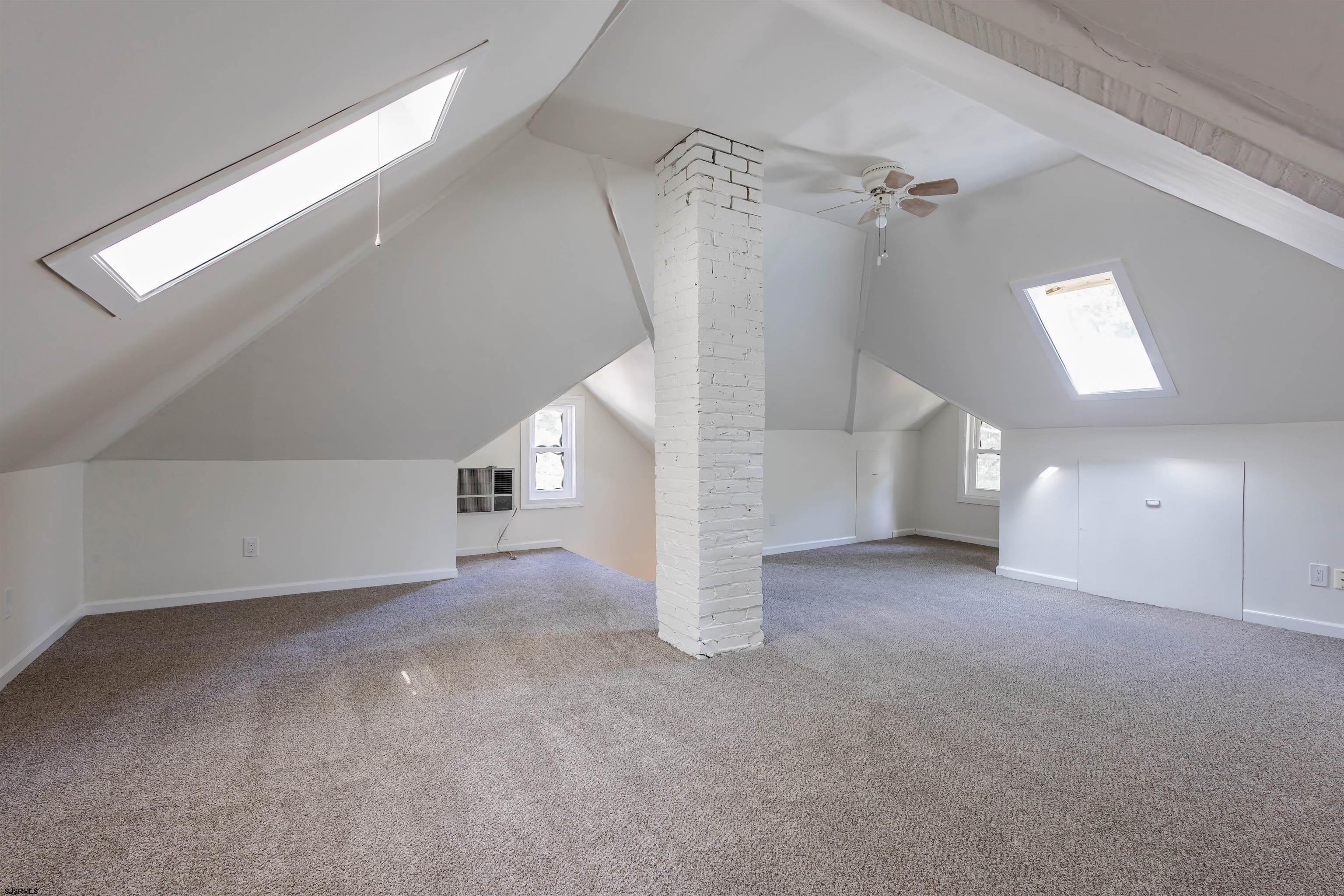 302 W Cherry Street