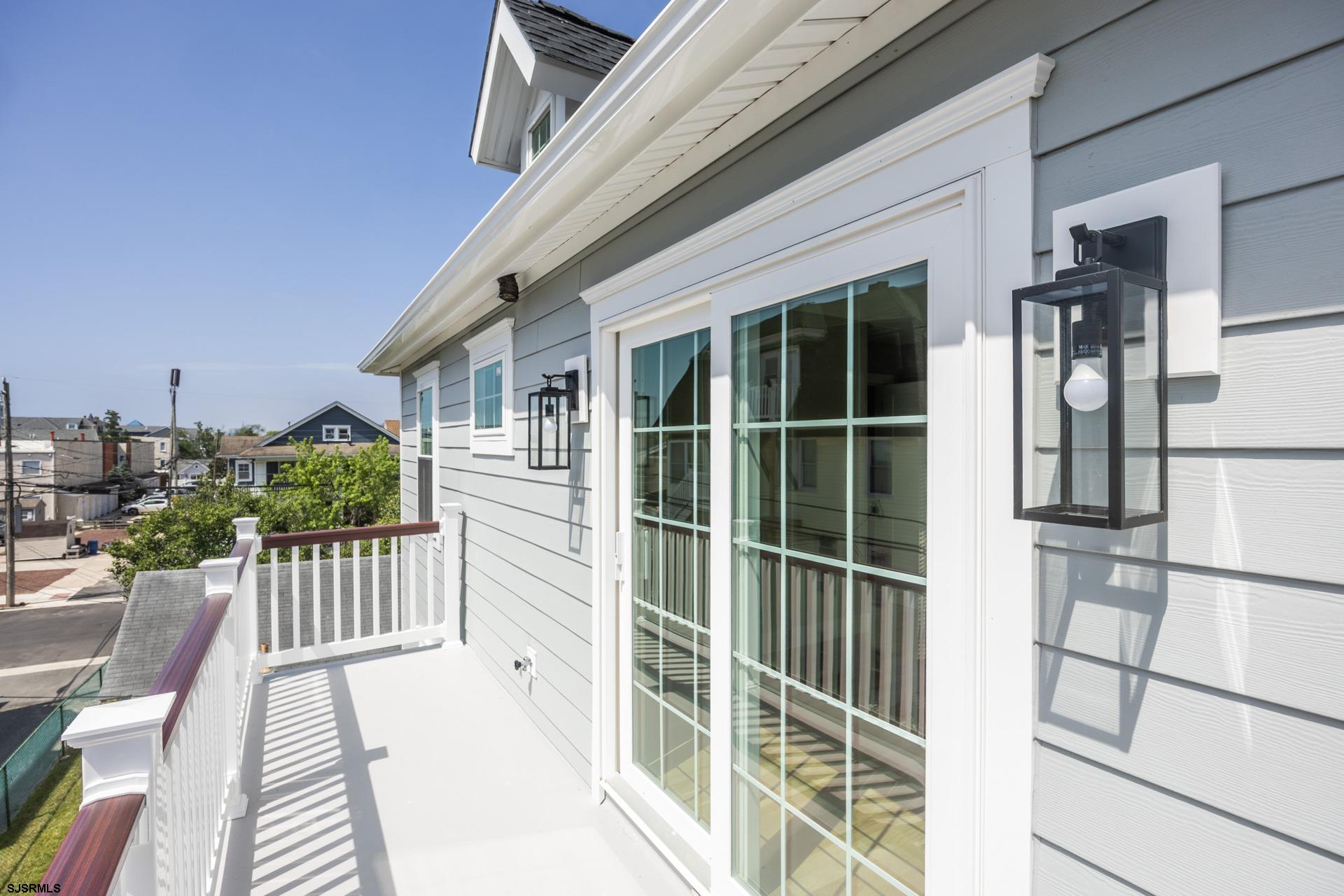 341 Central Ave Unit: 2