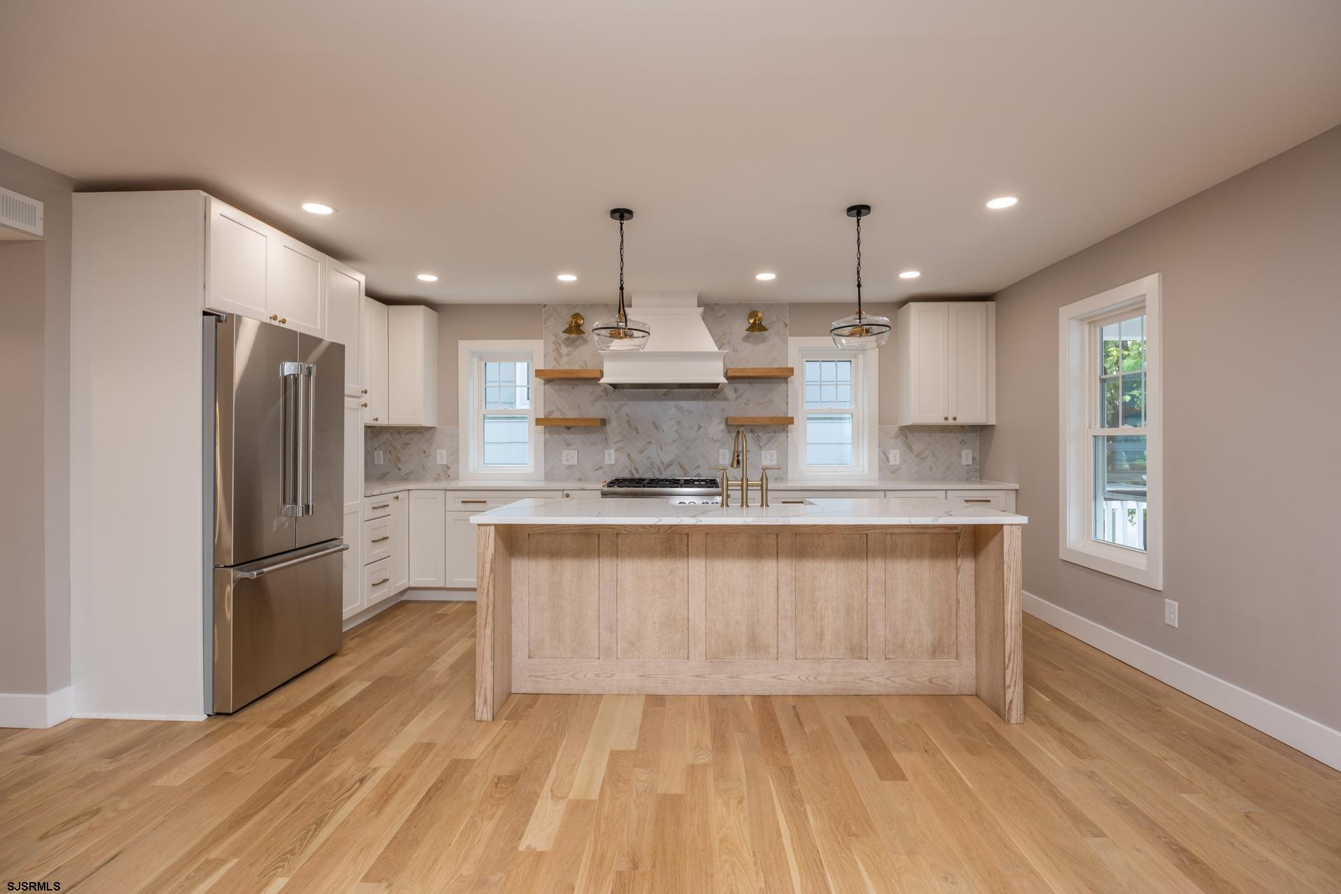 341 Central Ave Unit: 1