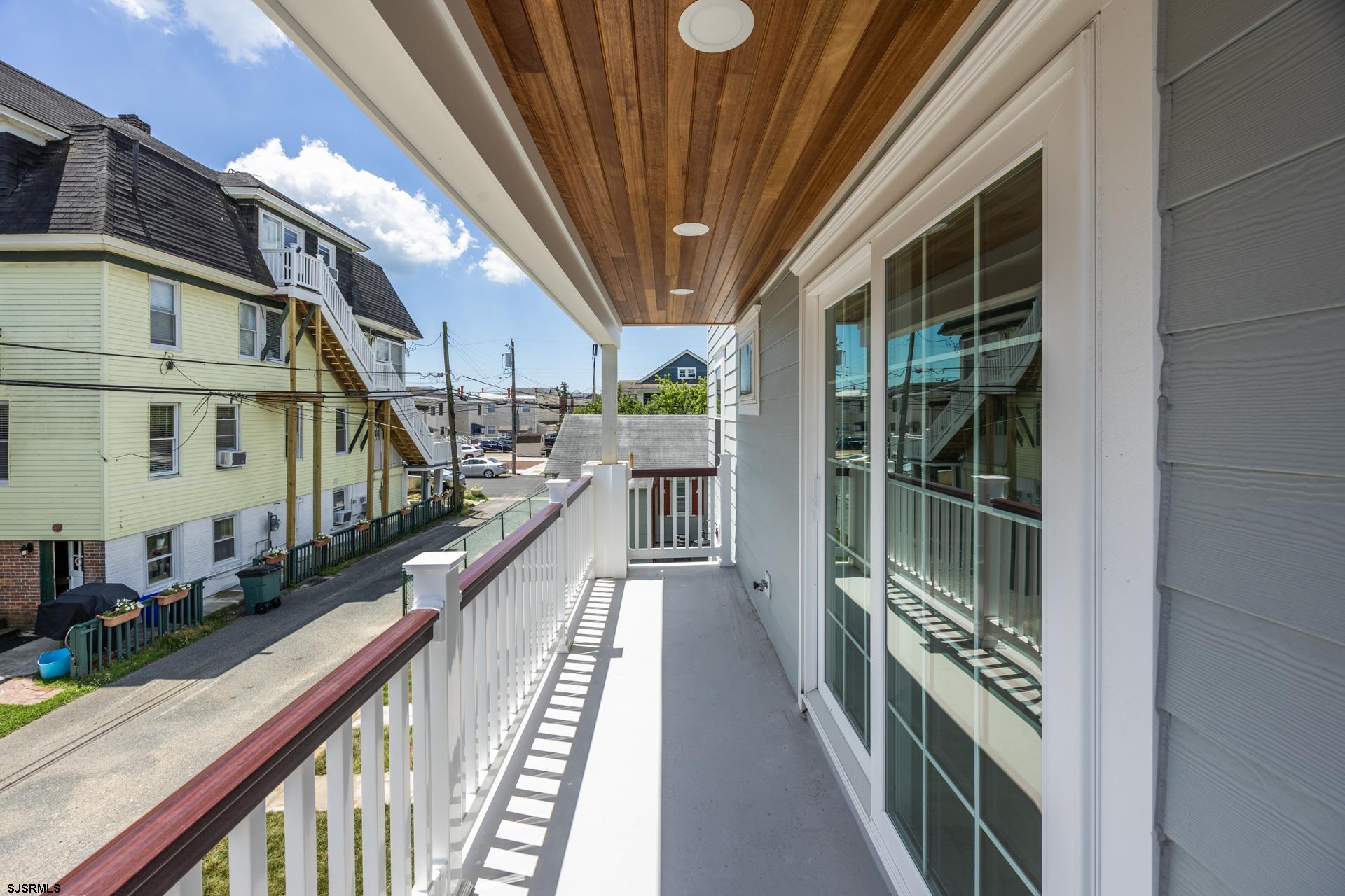 341 Central Ave Unit: 1