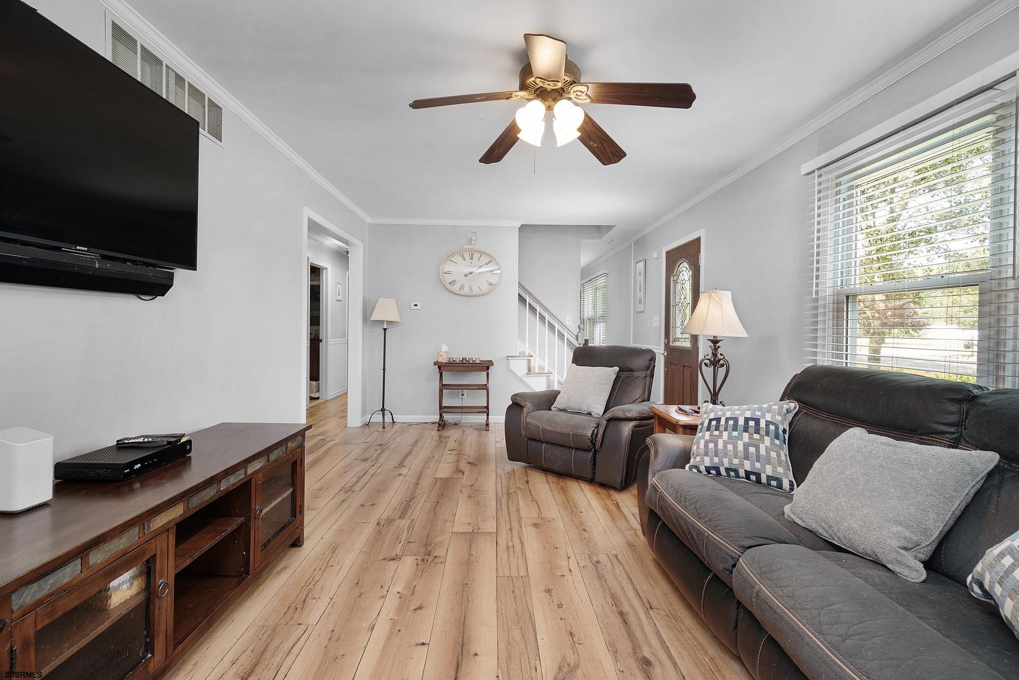 16 Lynnette Dr