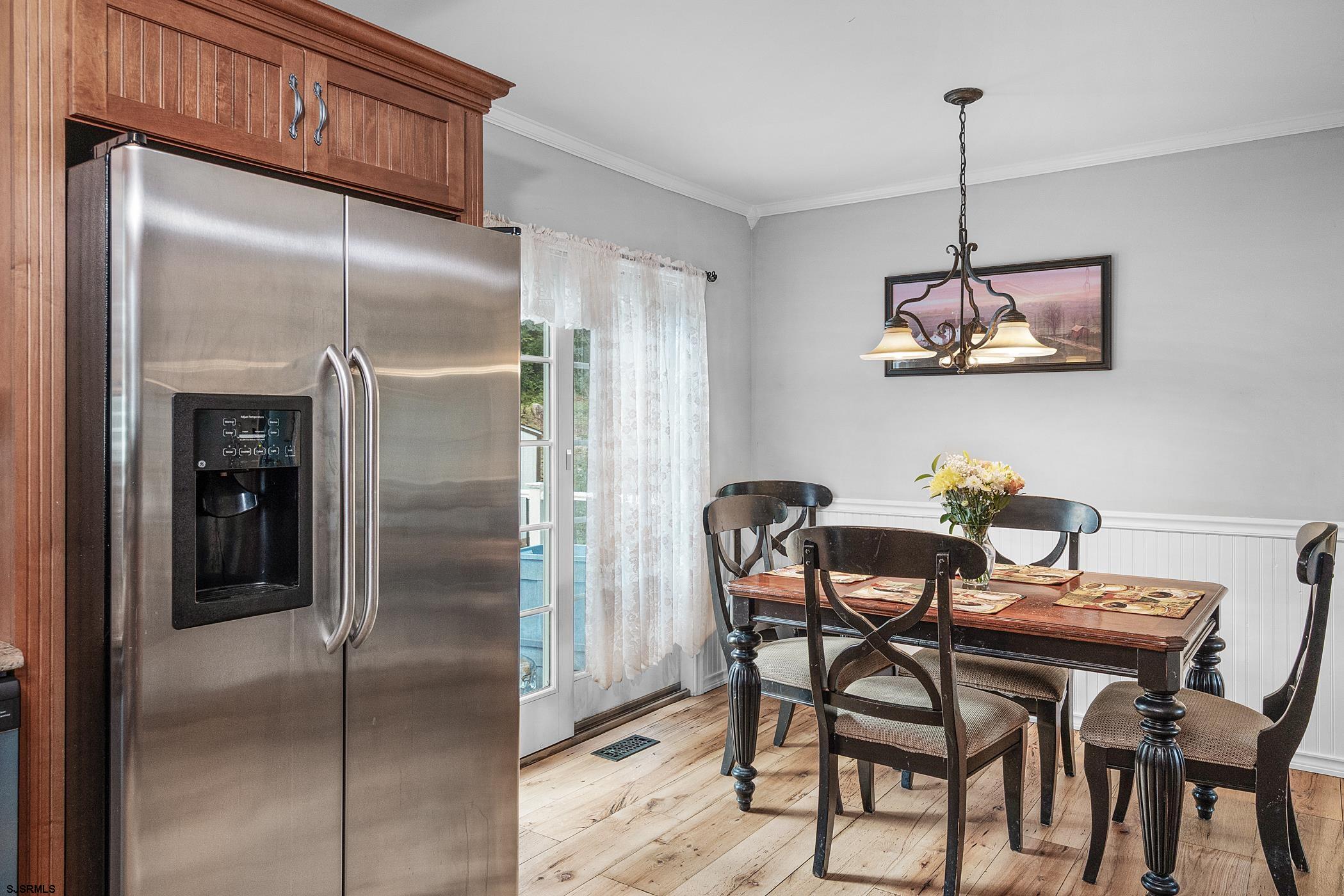16 Lynnette Dr