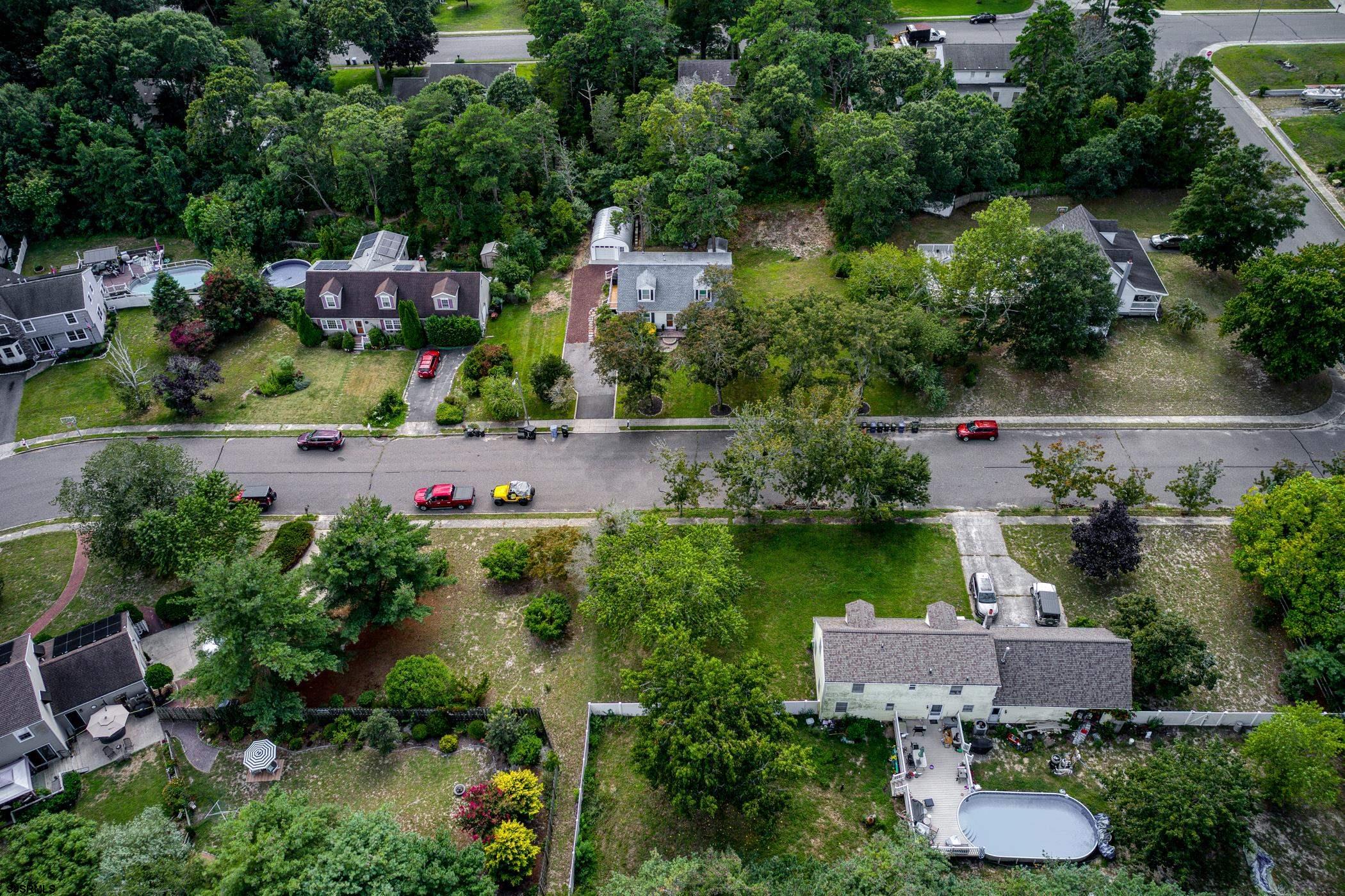16 Lynnette Dr