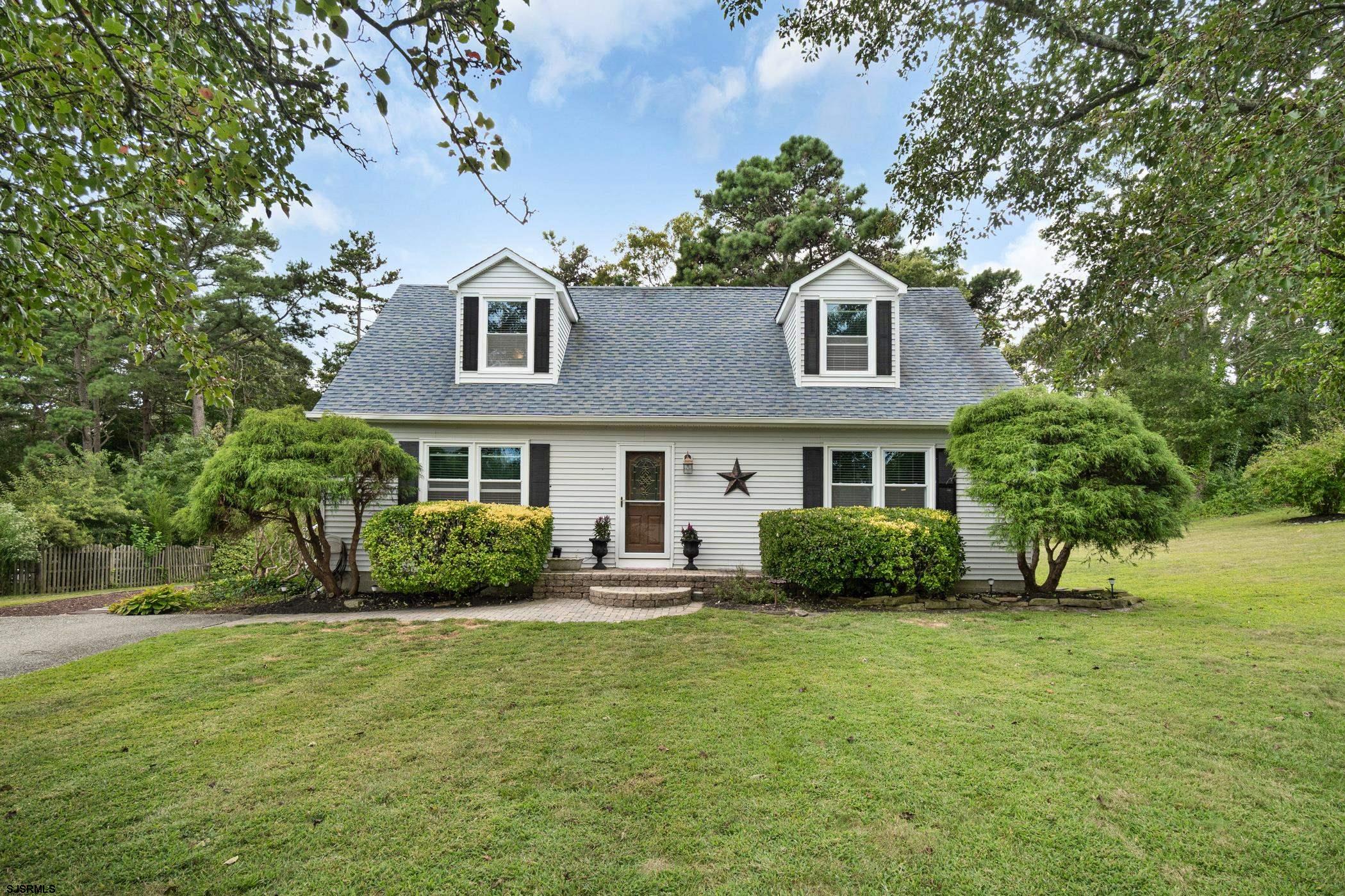 16 Lynnette Dr
