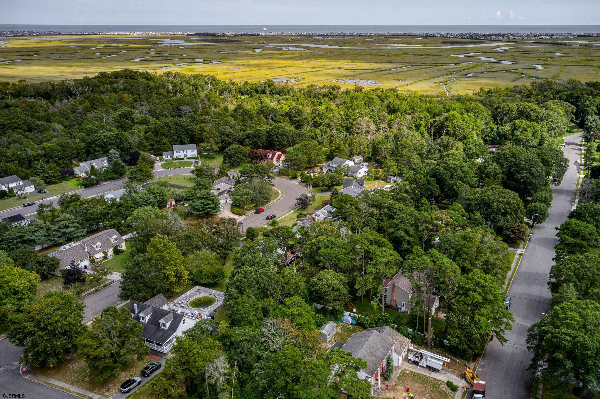 16 Lynnette Dr