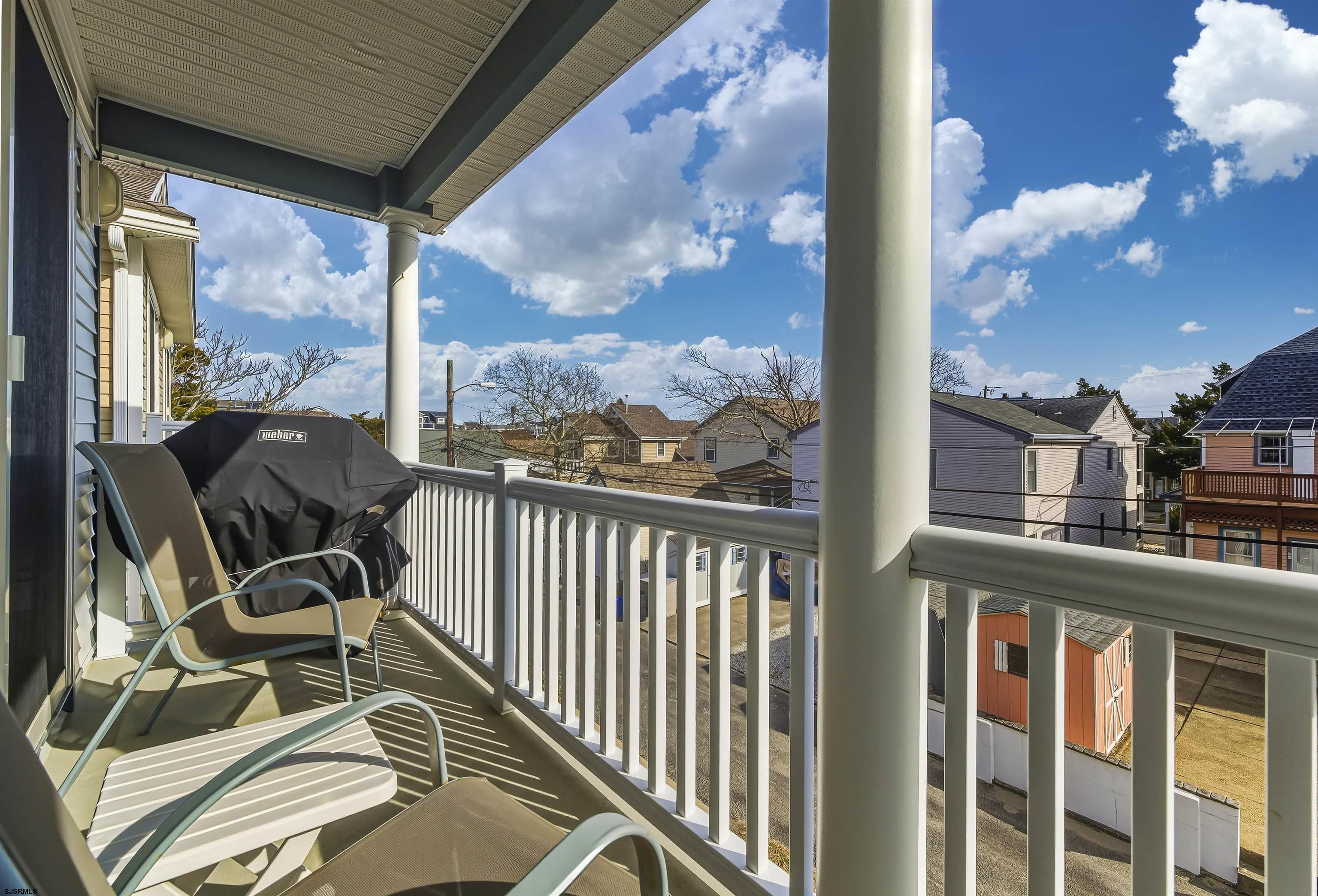 35 Asbury Ave Unit: 2