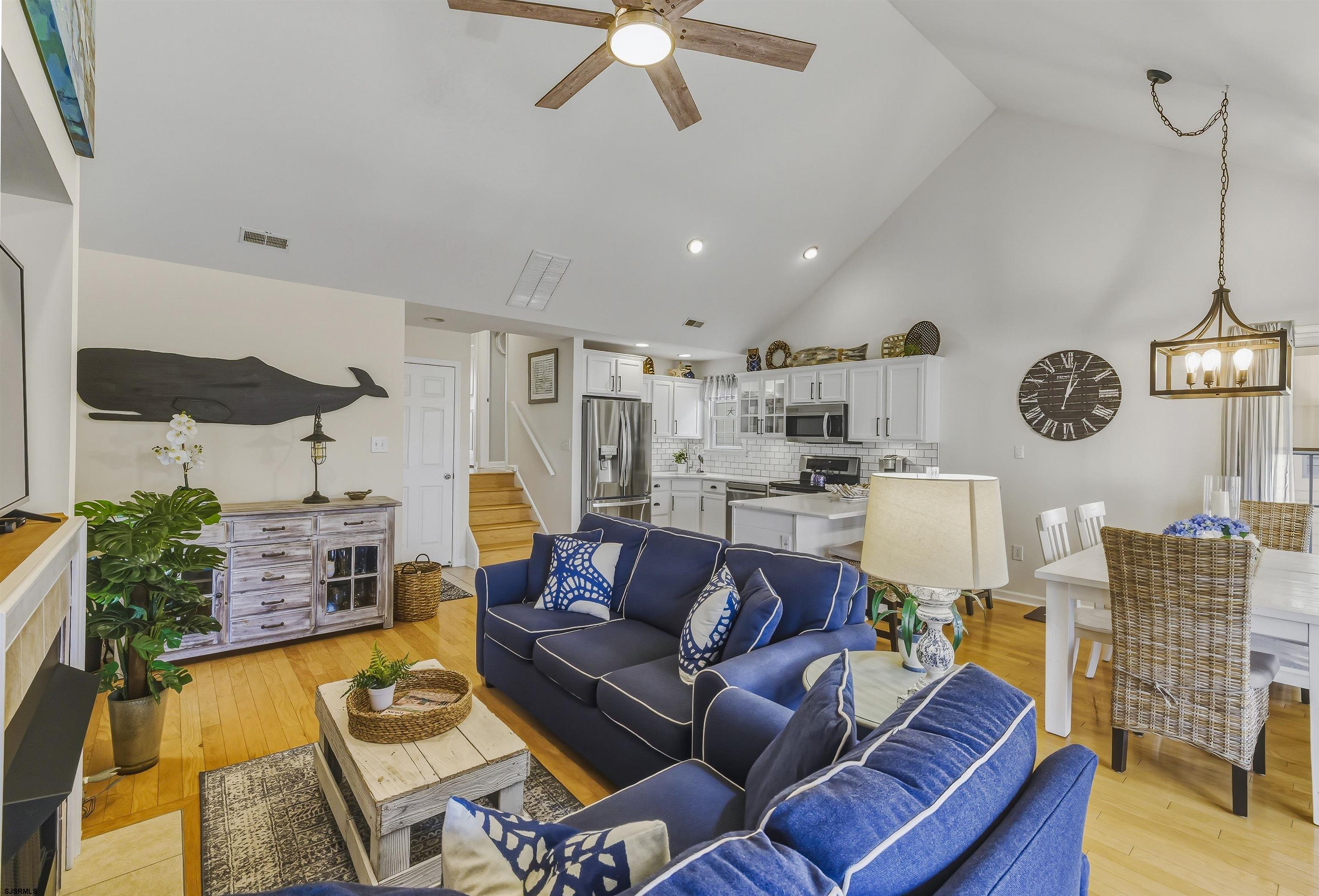 35 Asbury Ave Unit: 2