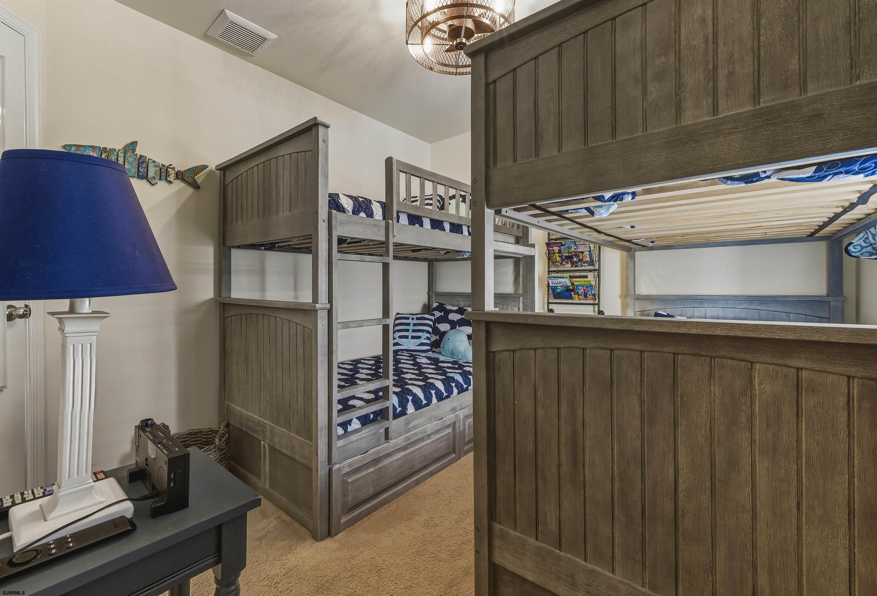 35 Asbury Ave Unit: 2