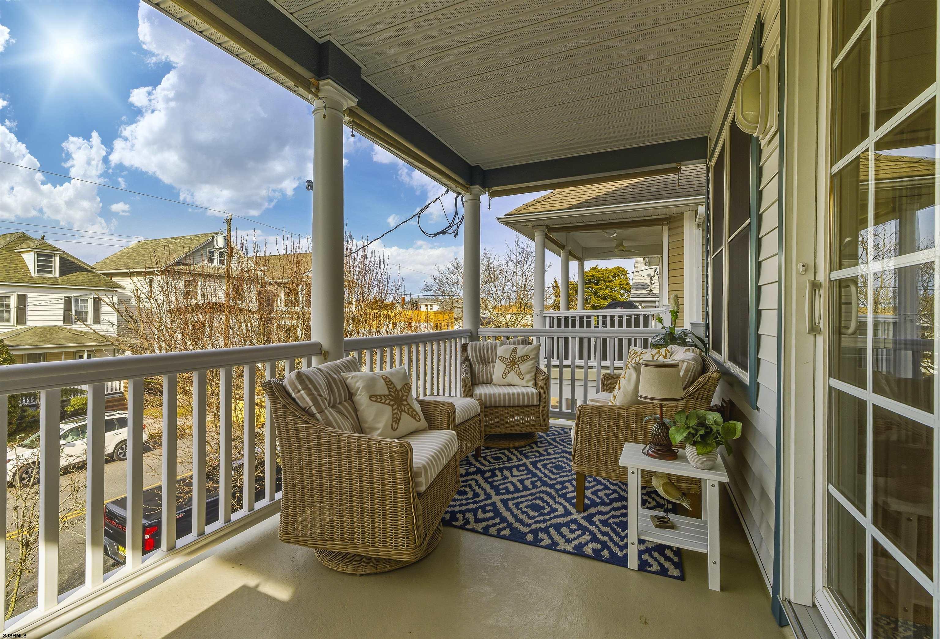 35 Asbury Ave Unit: 2