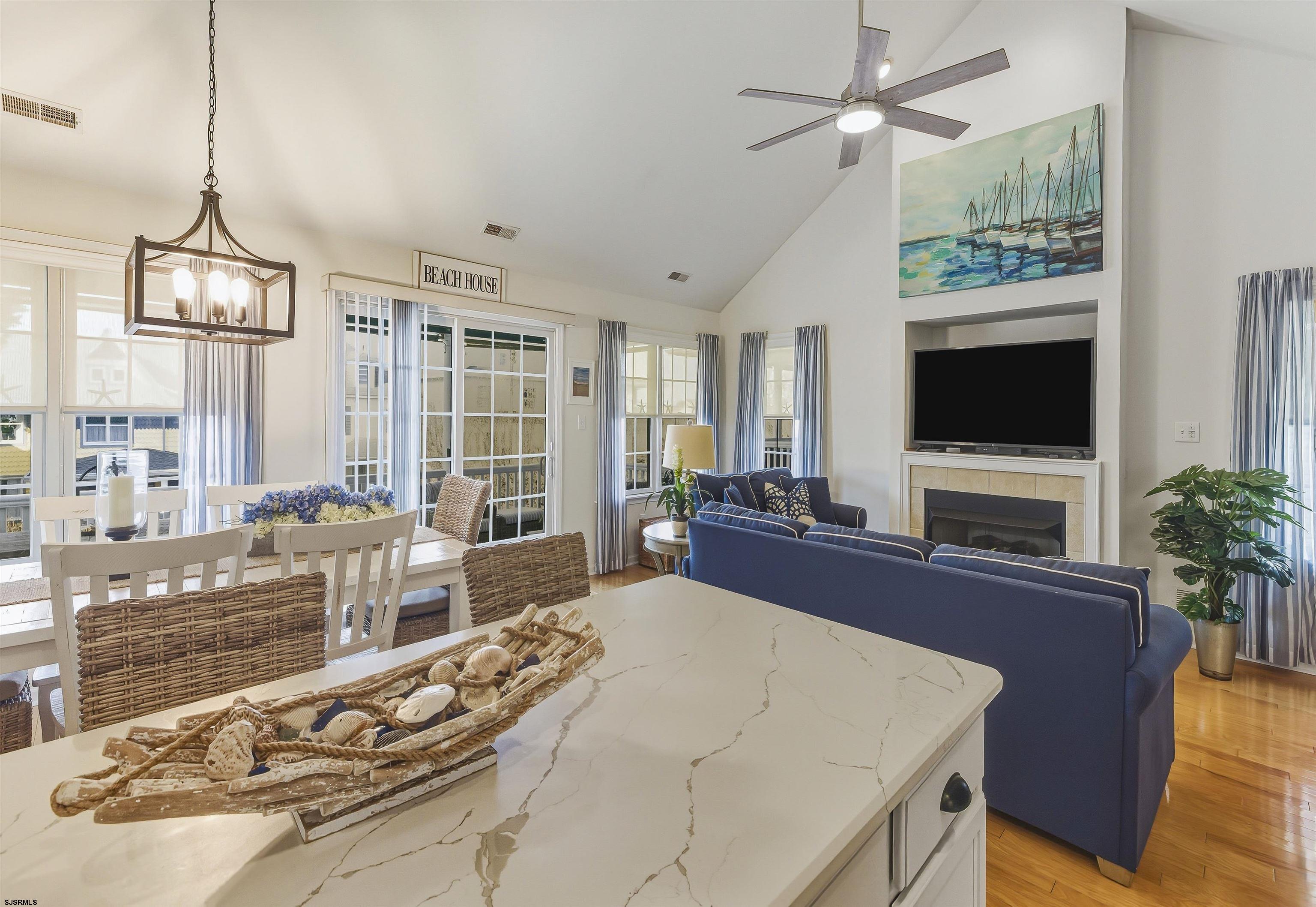 35 Asbury Ave Unit: 2