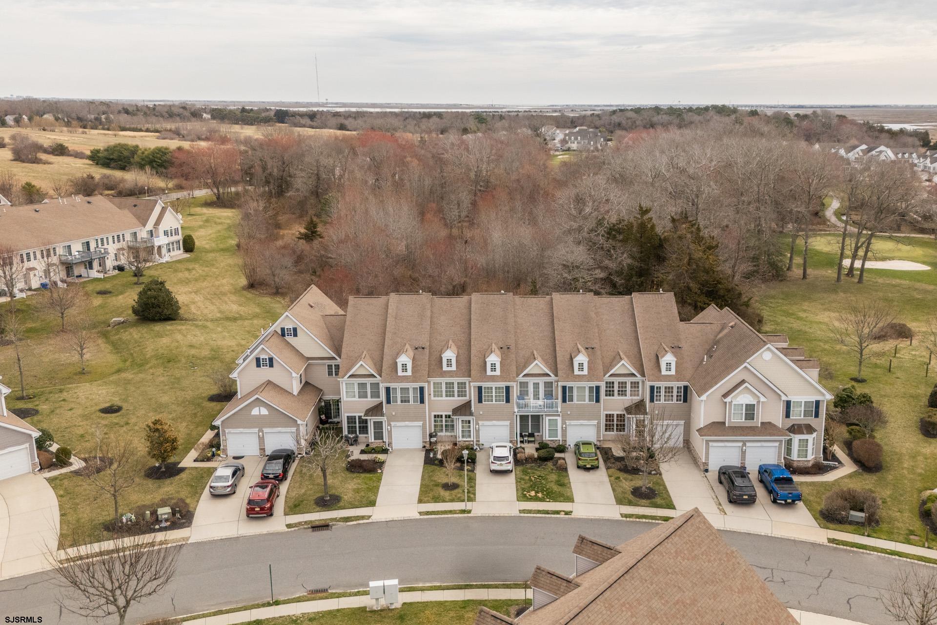 206 Springdale Ct Unit: 206