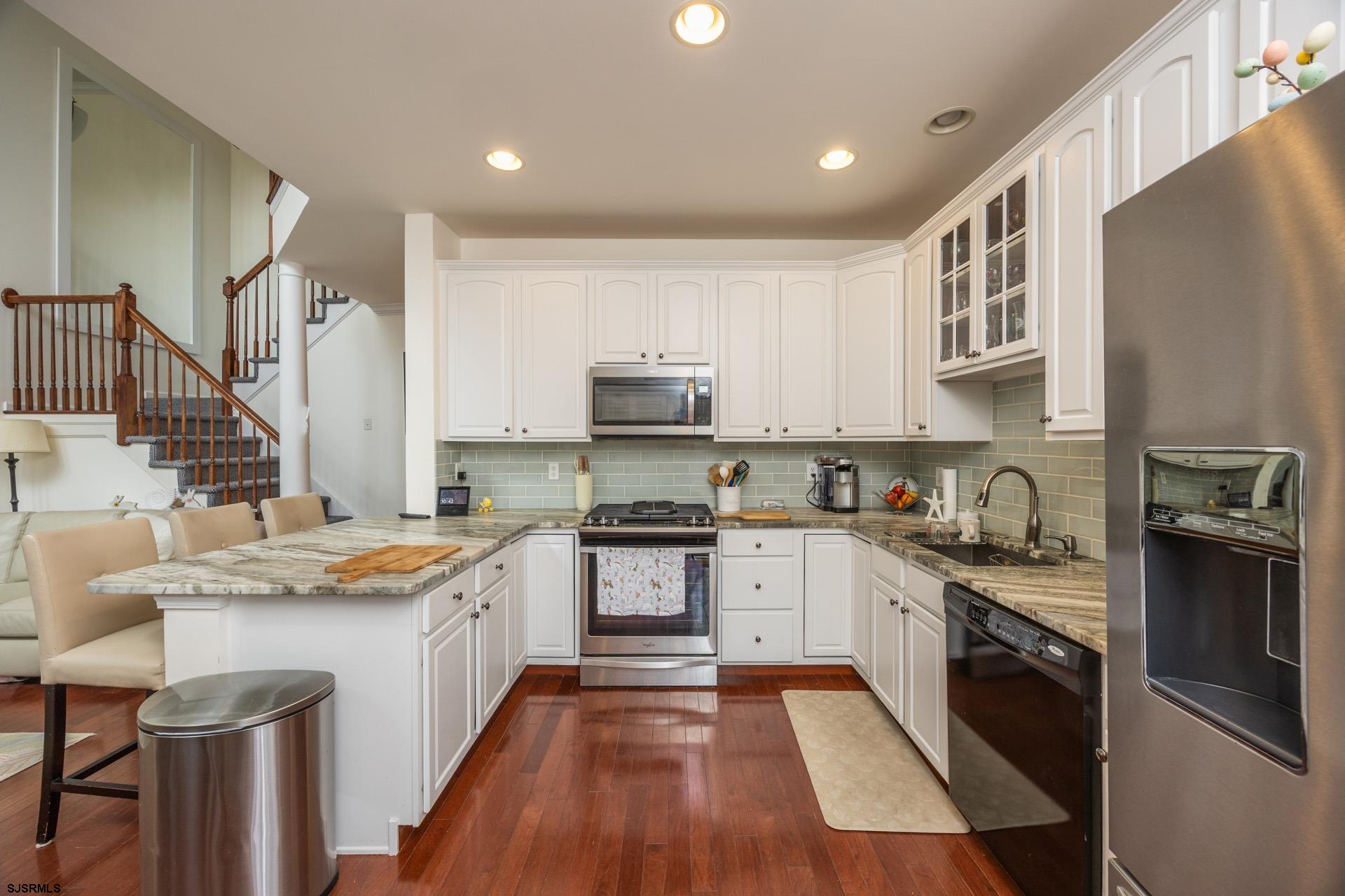 206 Springdale Ct Unit: 206