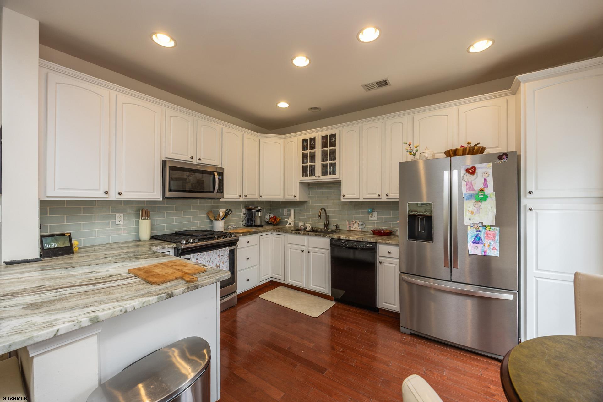 206 Springdale Ct Unit: 206