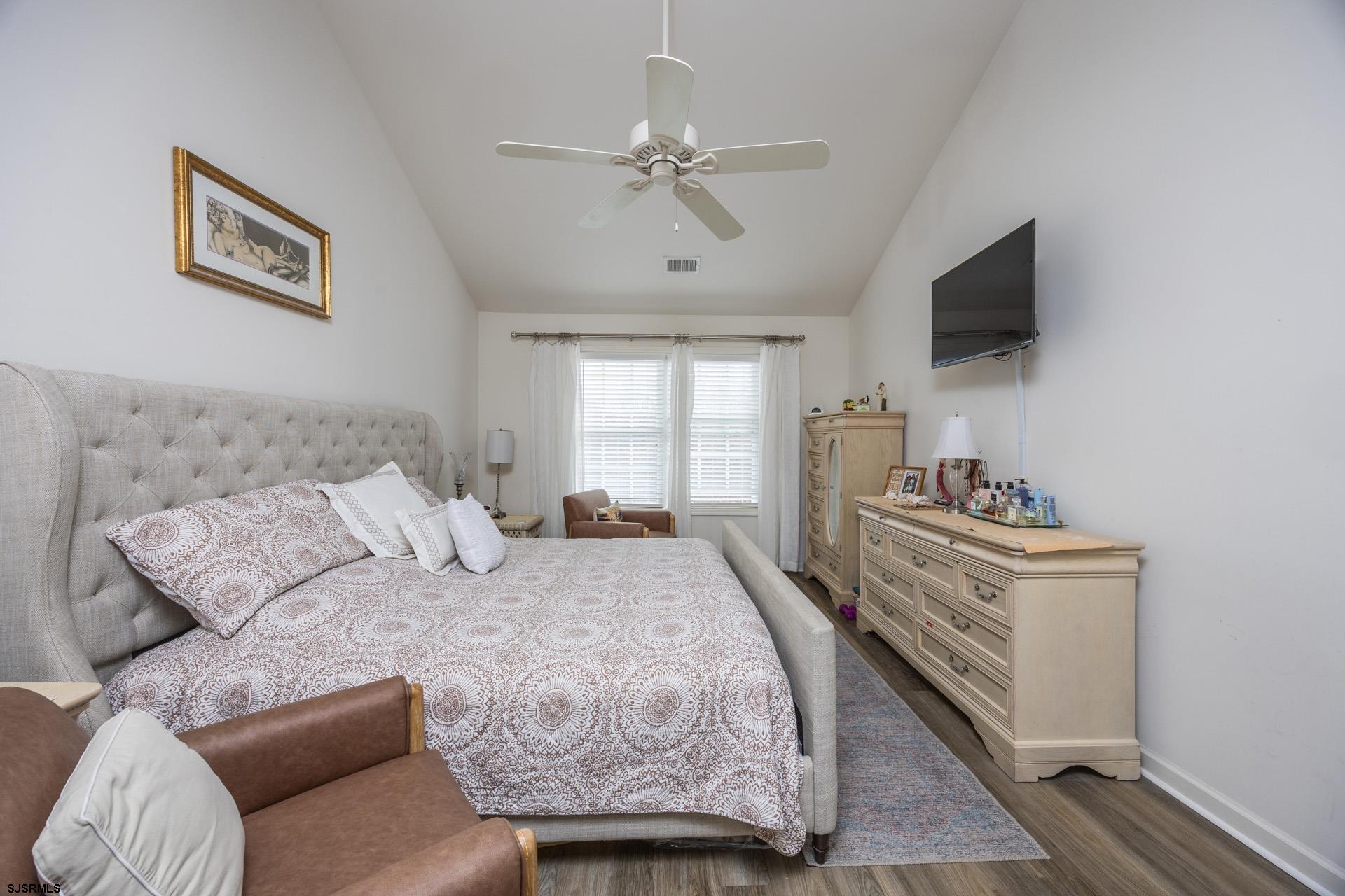 206 Springdale Ct Unit: 206