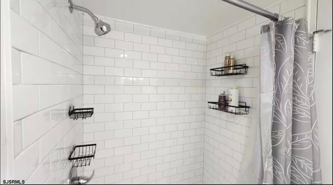 600 Pacific B202 Ave Unit: 202