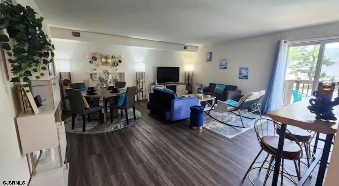 600 Pacific B202 Ave Unit: 202