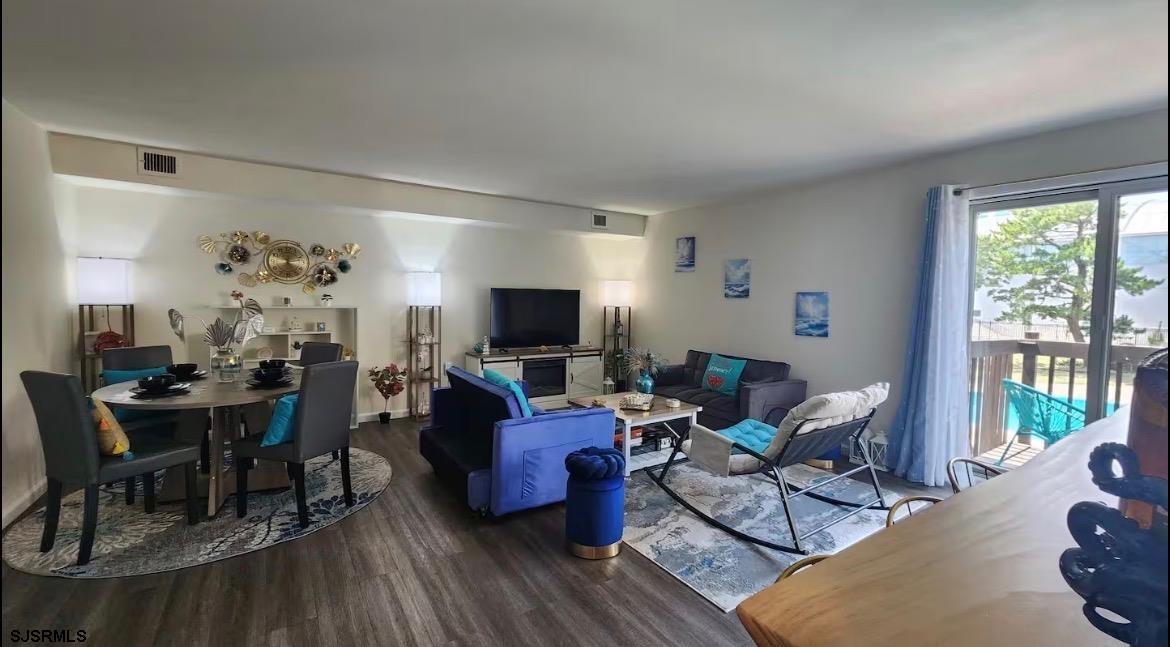 600 Pacific B202 Ave Unit: 202