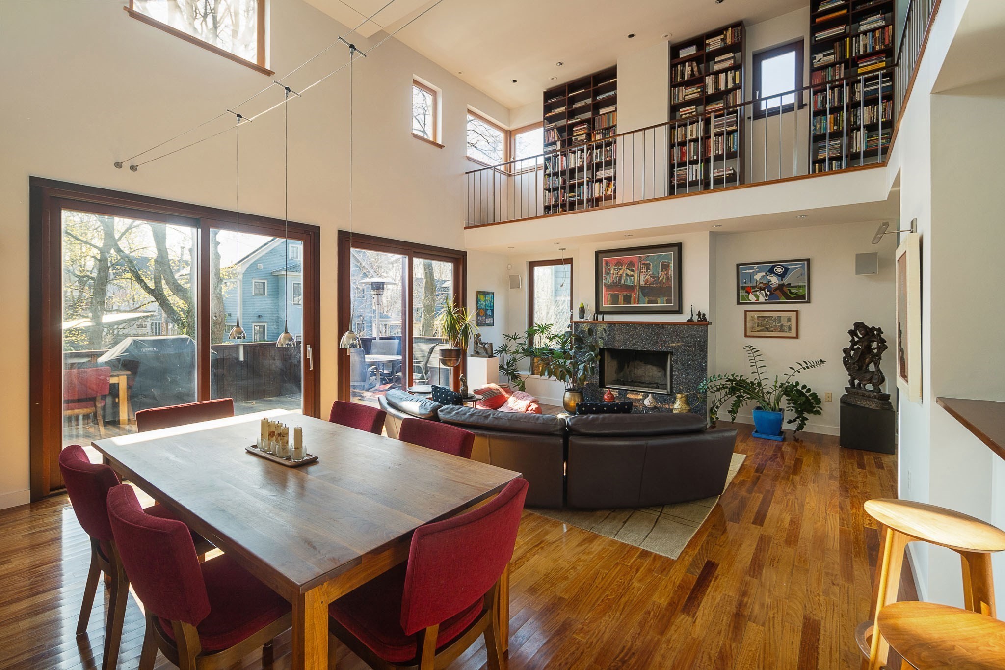 10 Newell St