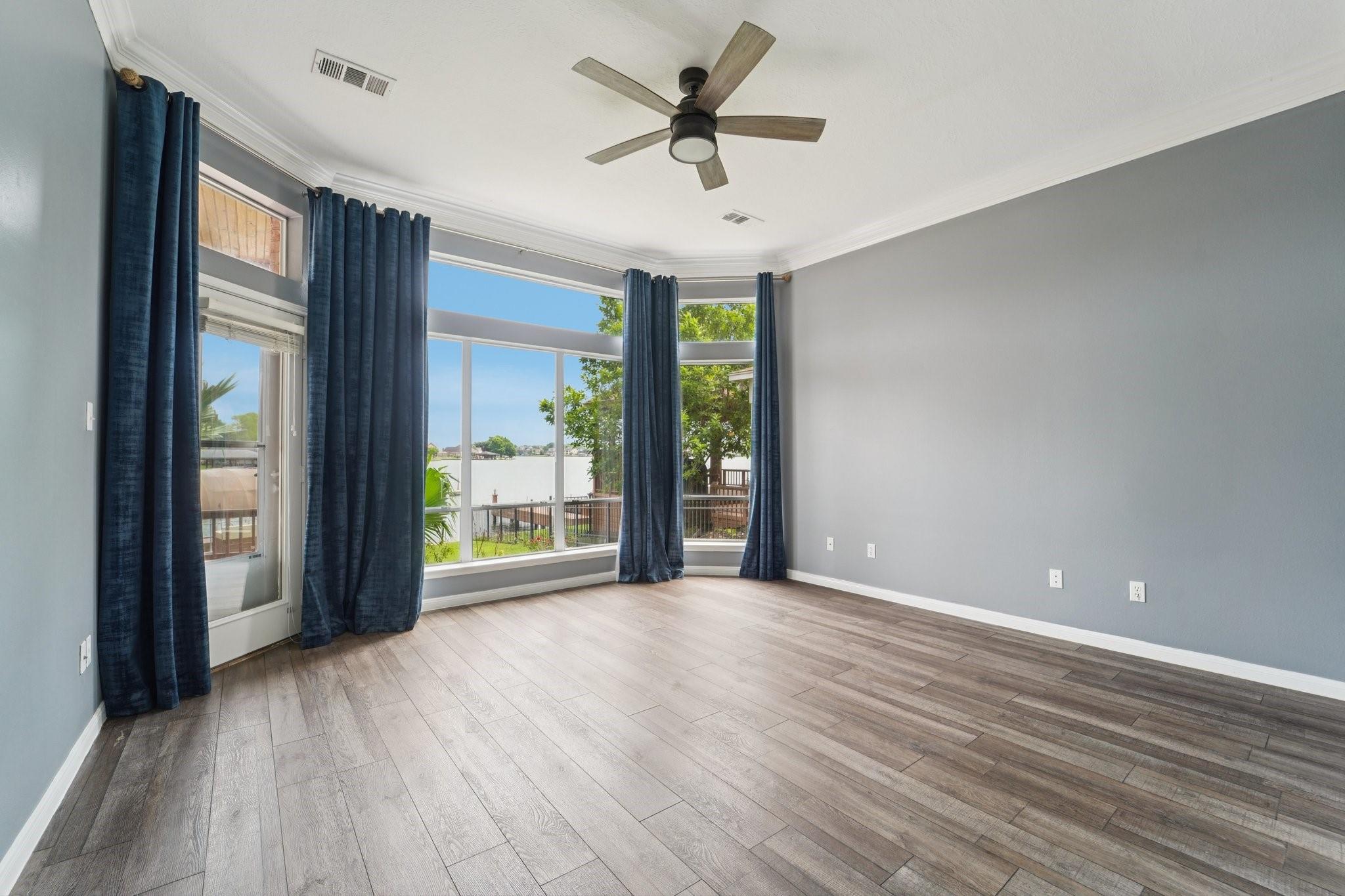 305 Harbor Circle