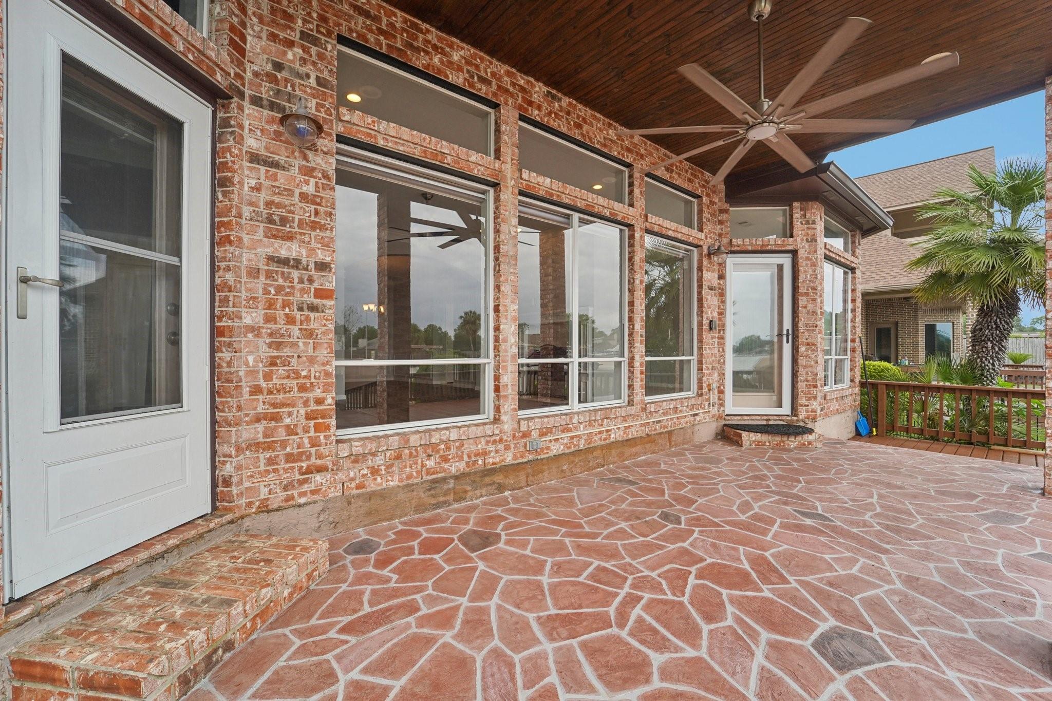 305 Harbor Circle
