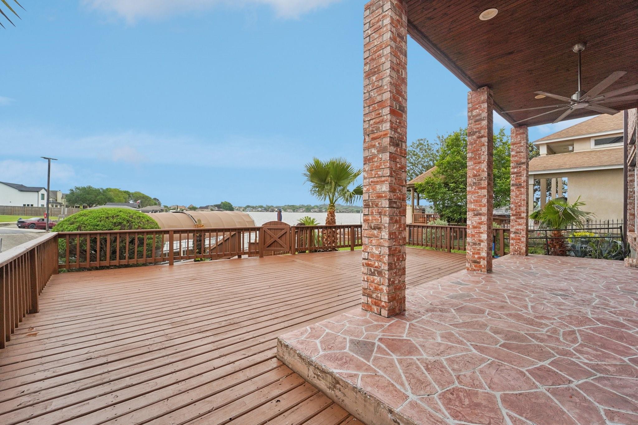 305 Harbor Circle