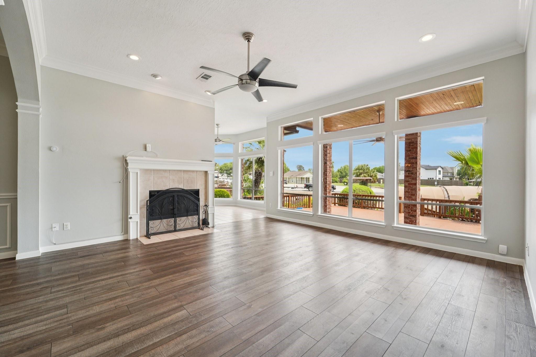 305 Harbor Circle