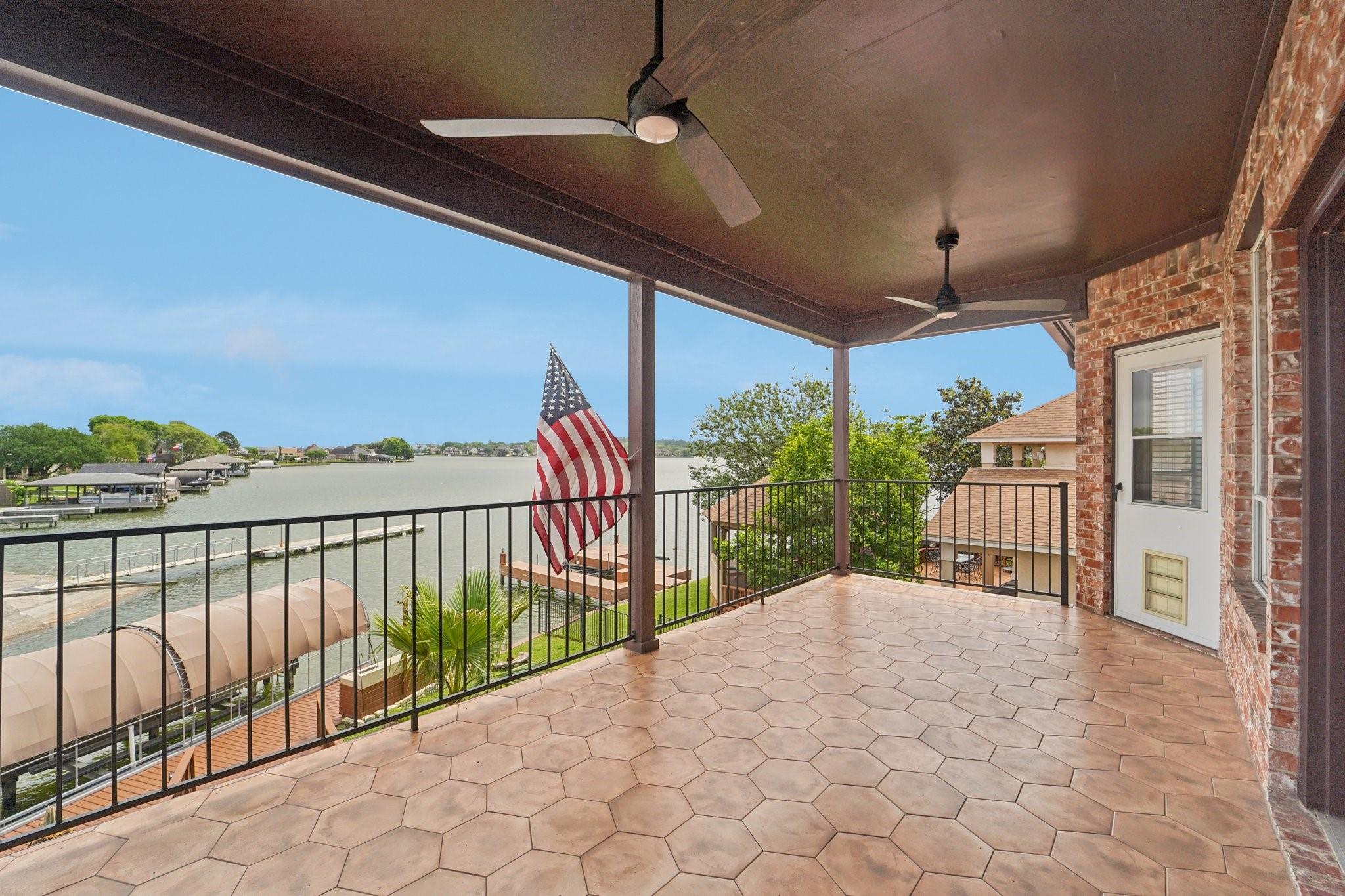 305 Harbor Circle