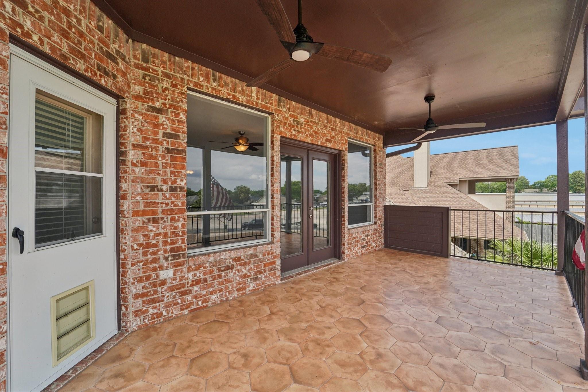 305 Harbor Circle