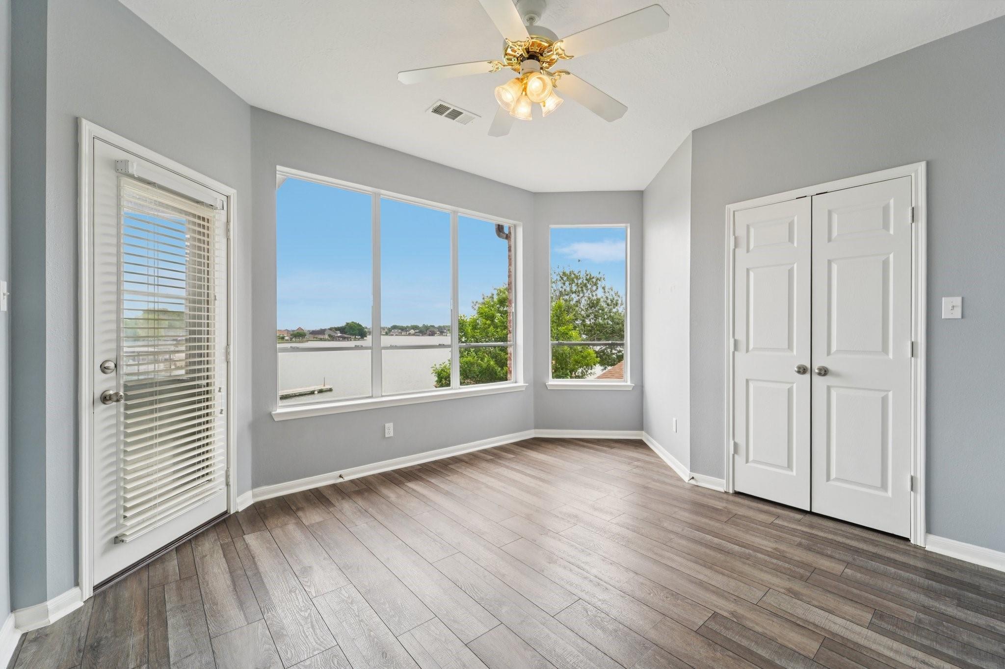 305 Harbor Circle