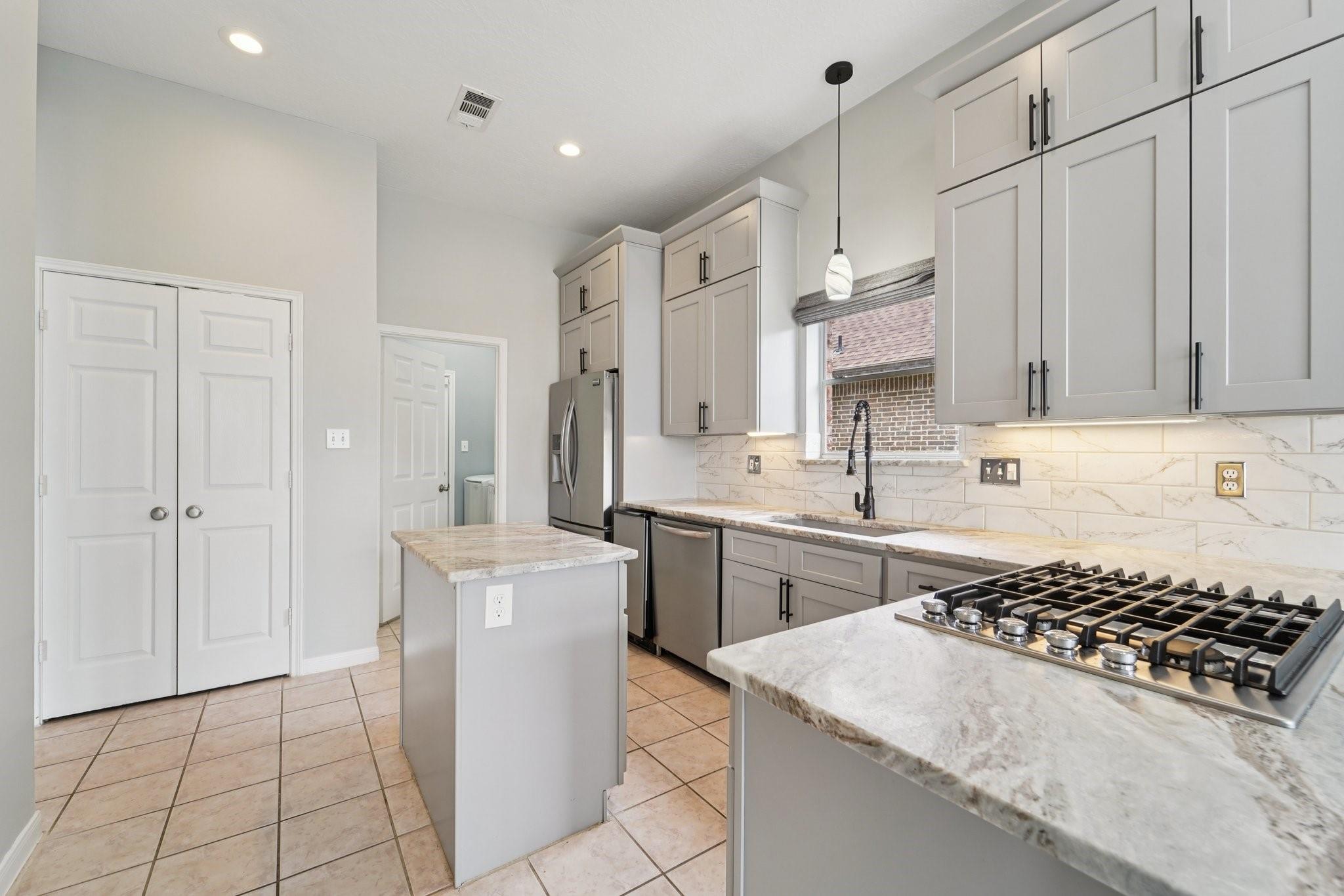 305 Harbor Circle