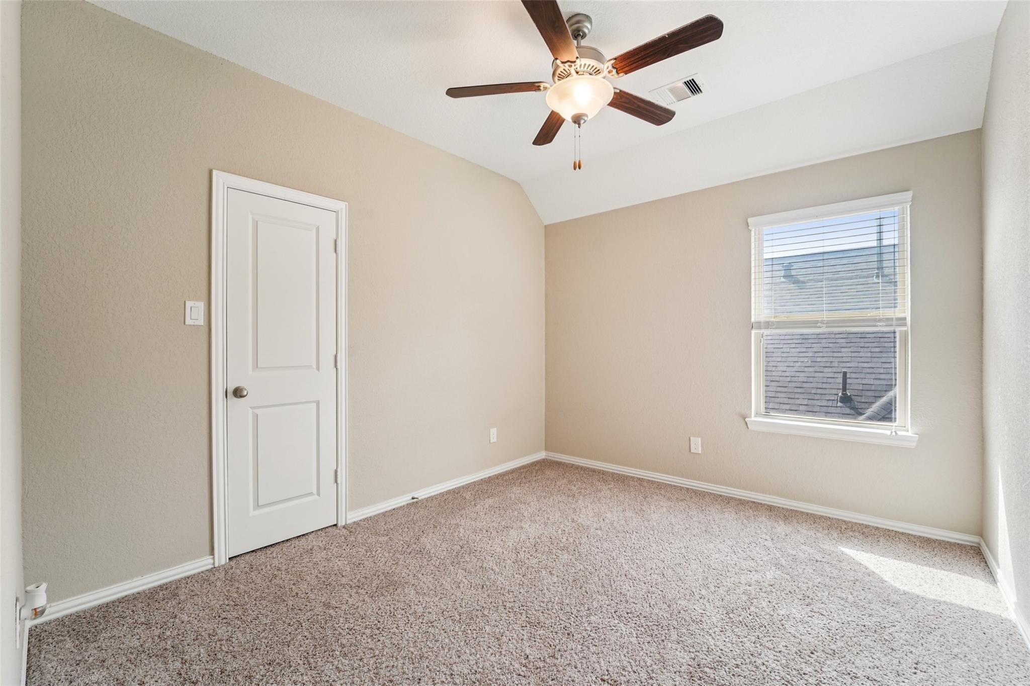 129 S Bearkat Court